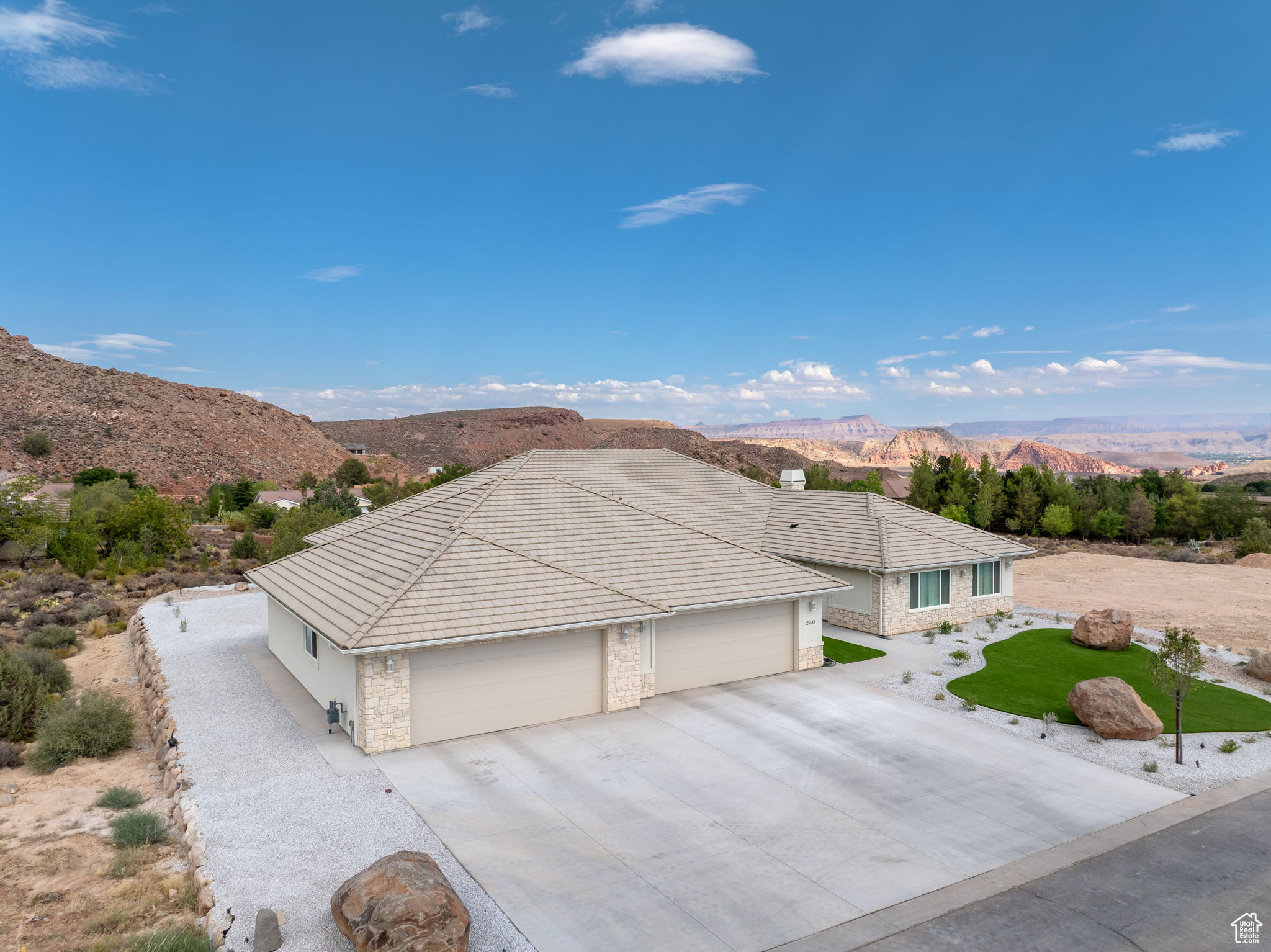 main property photo 45