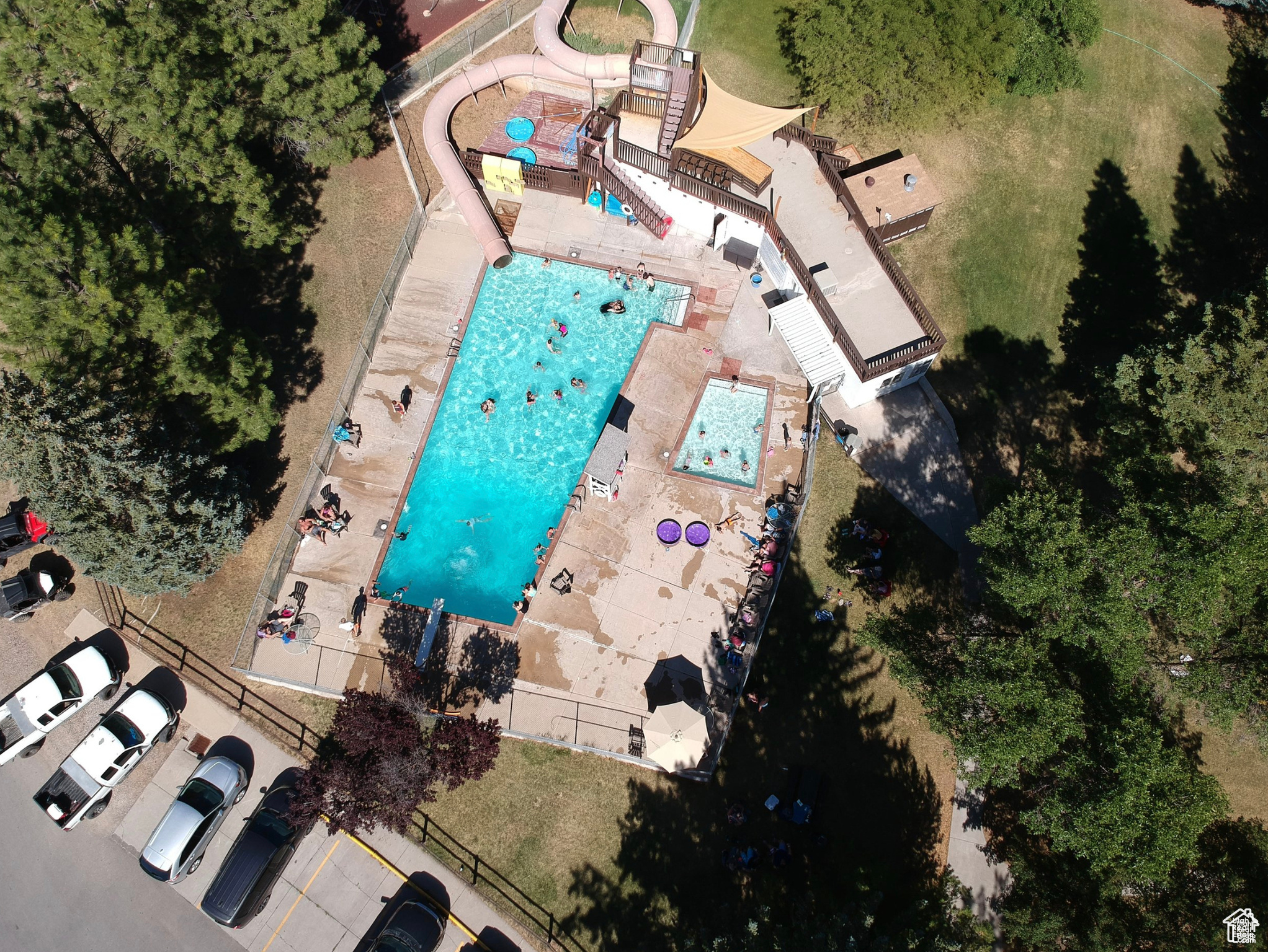 main property photo 22