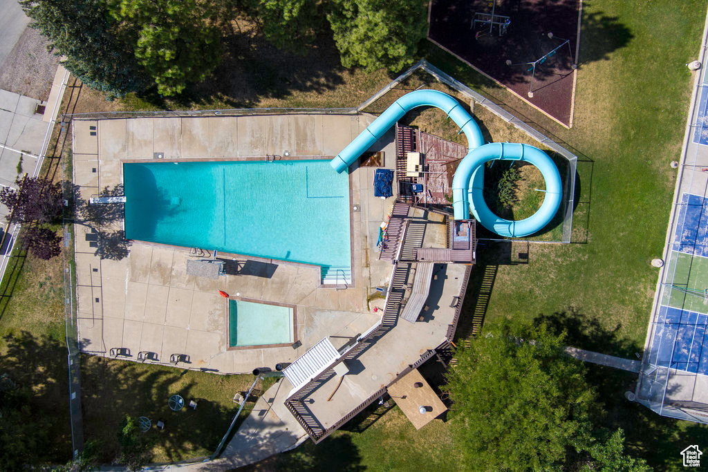 main property photo 10