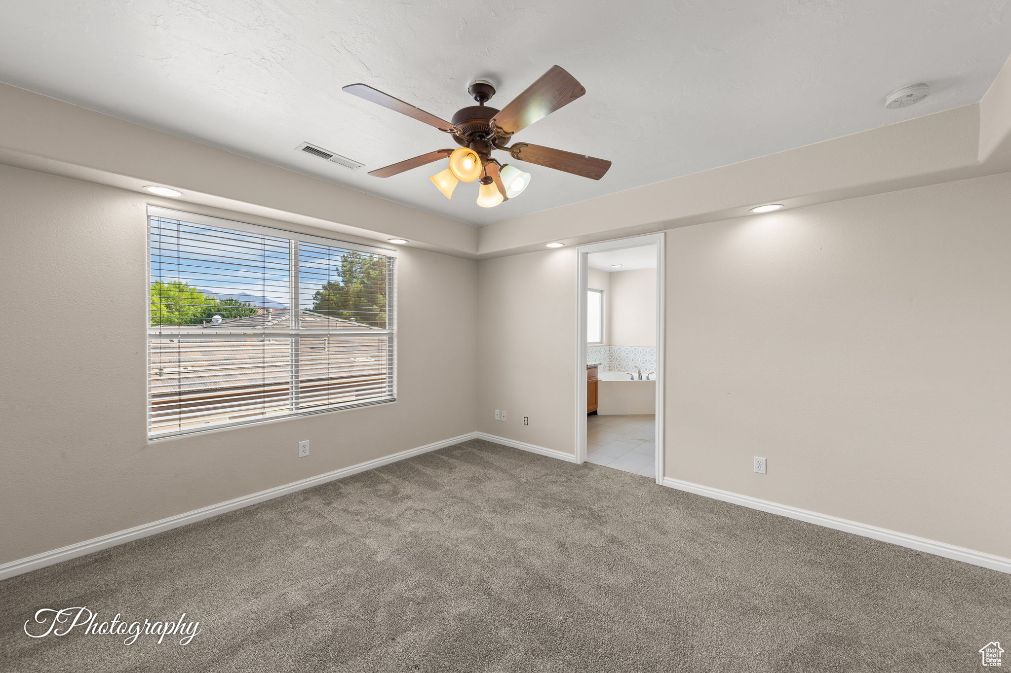 property viewer photo 11