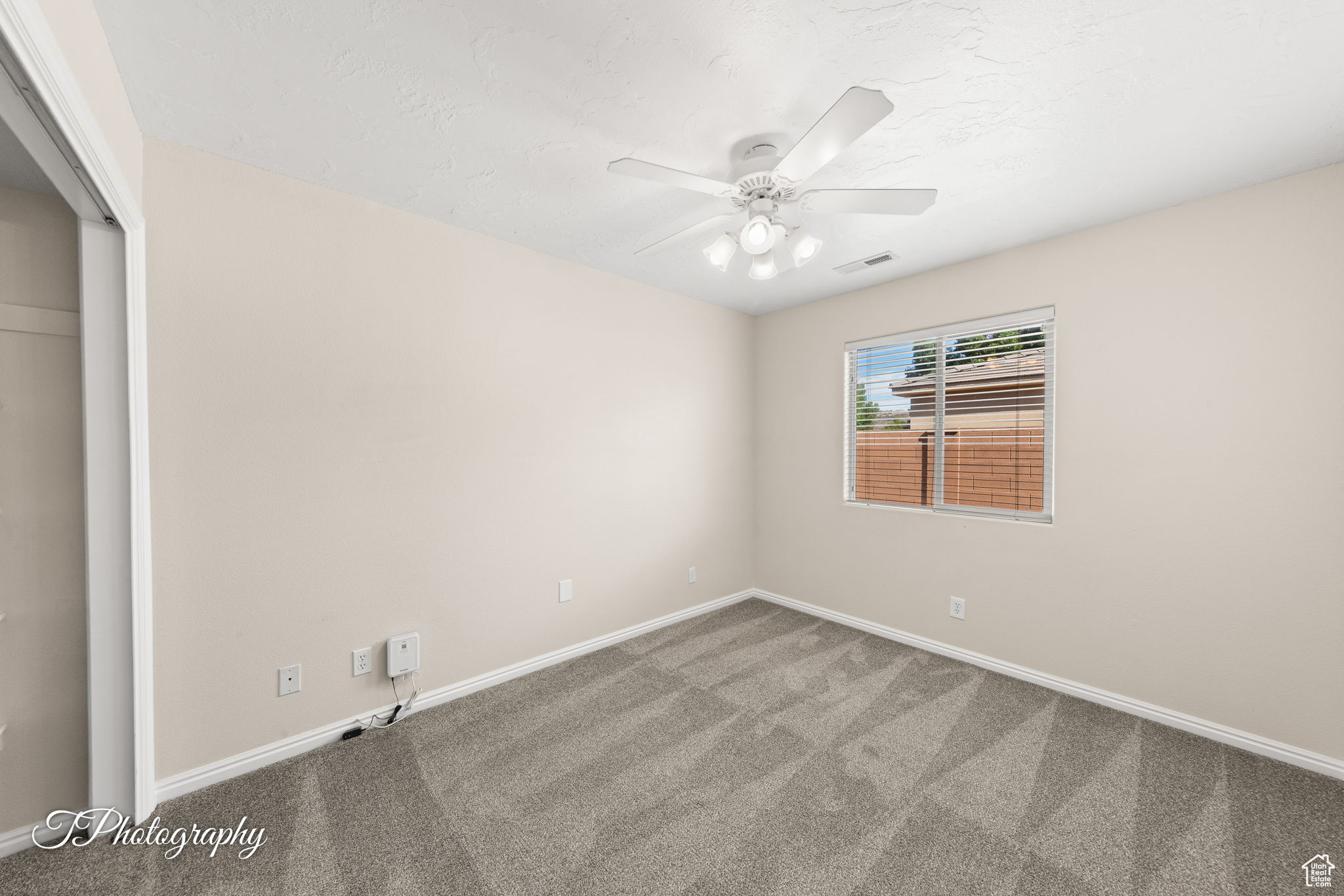 property viewer photo 16