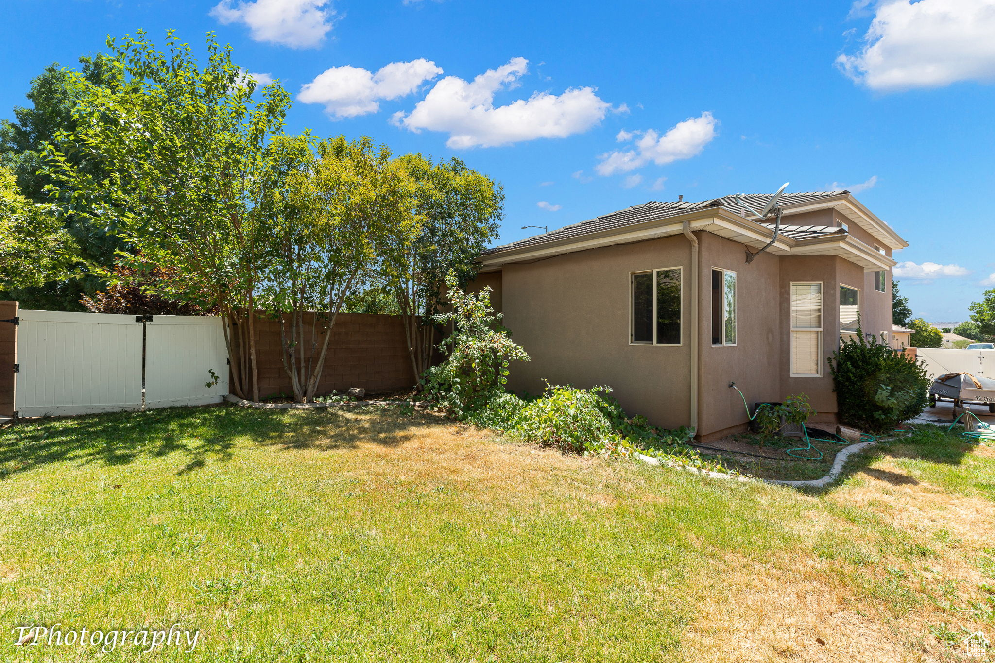 property viewer photo 23