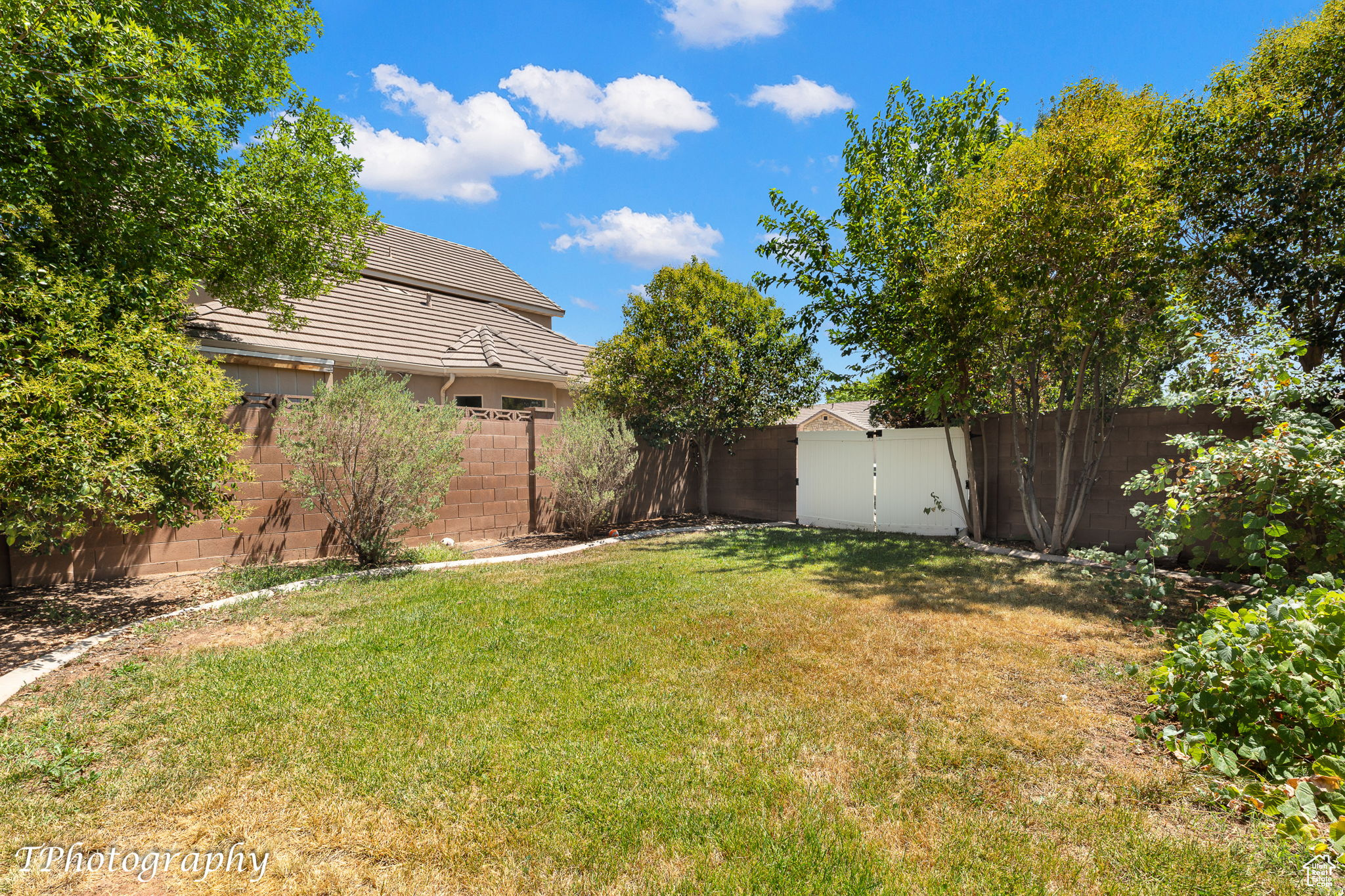 property viewer photo 24