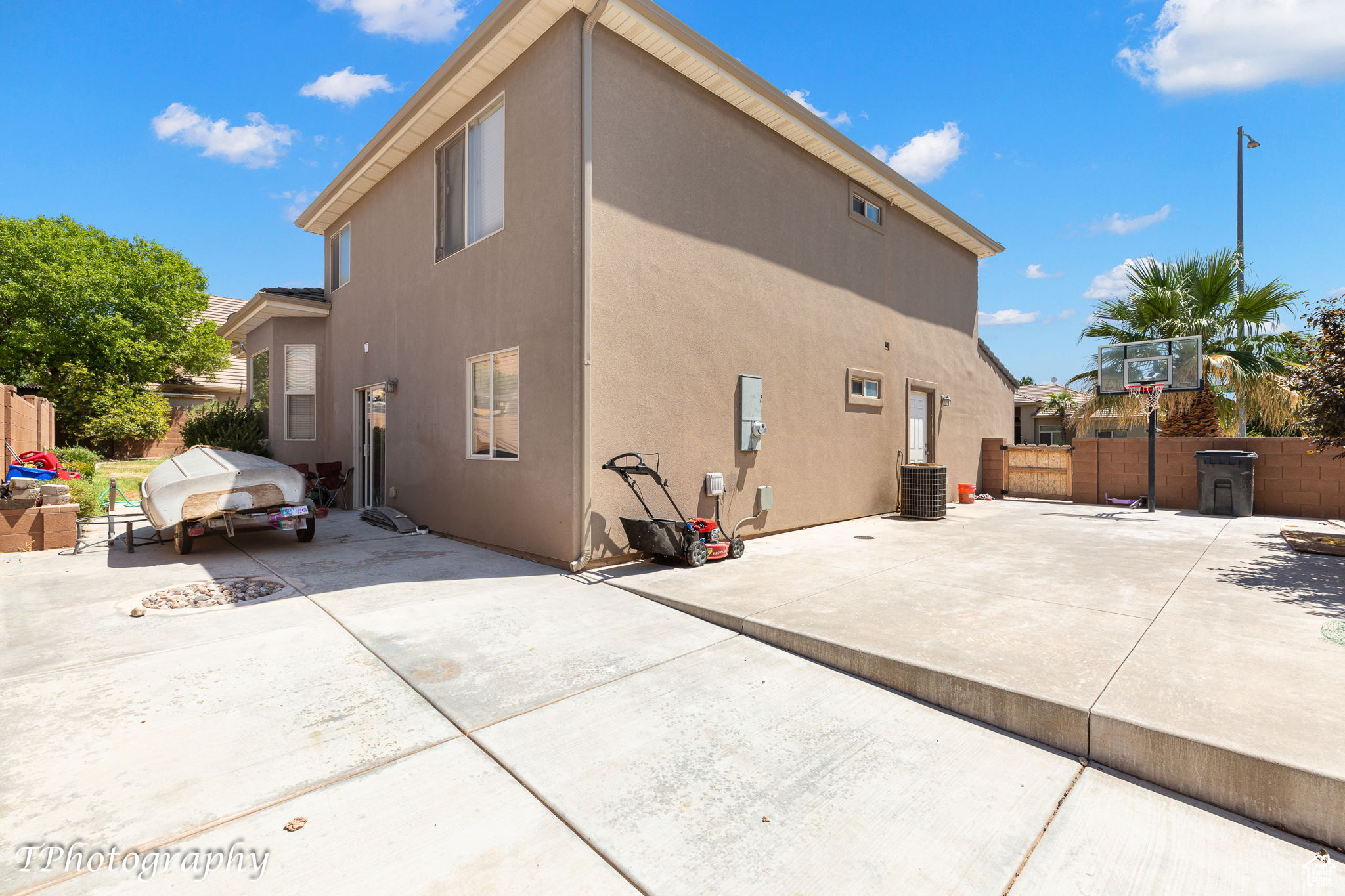 property viewer photo 25