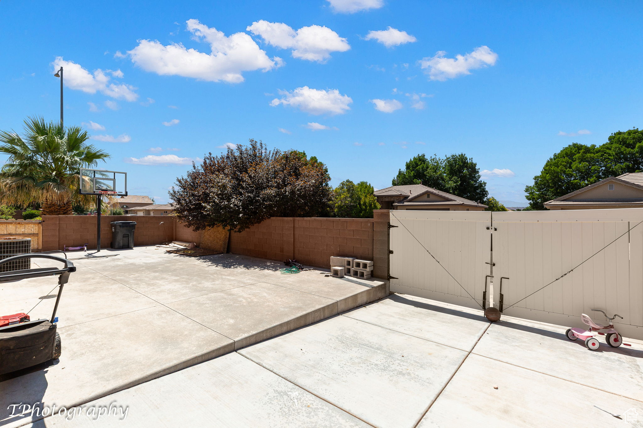 property viewer photo 26