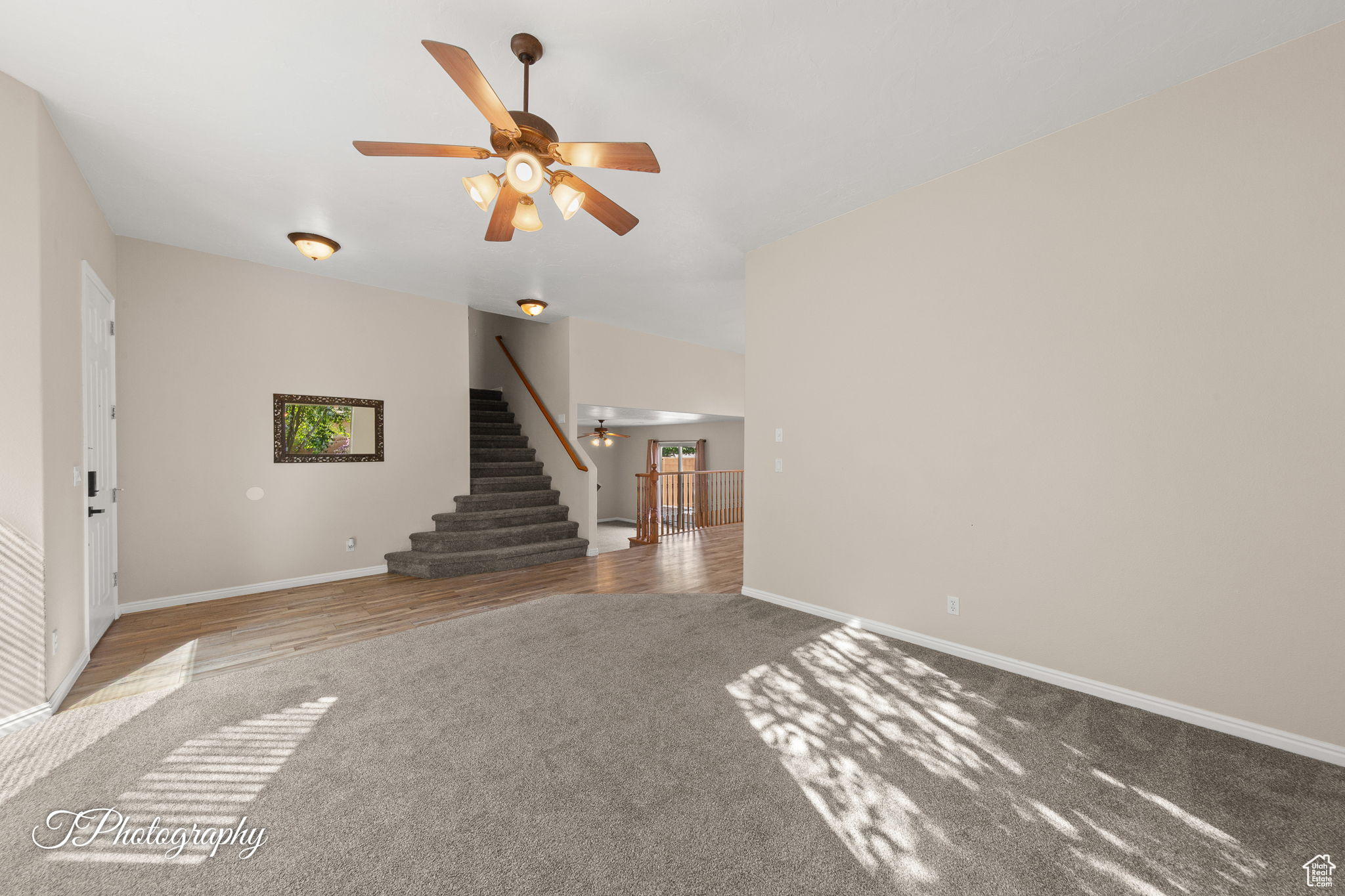 property viewer photo 3