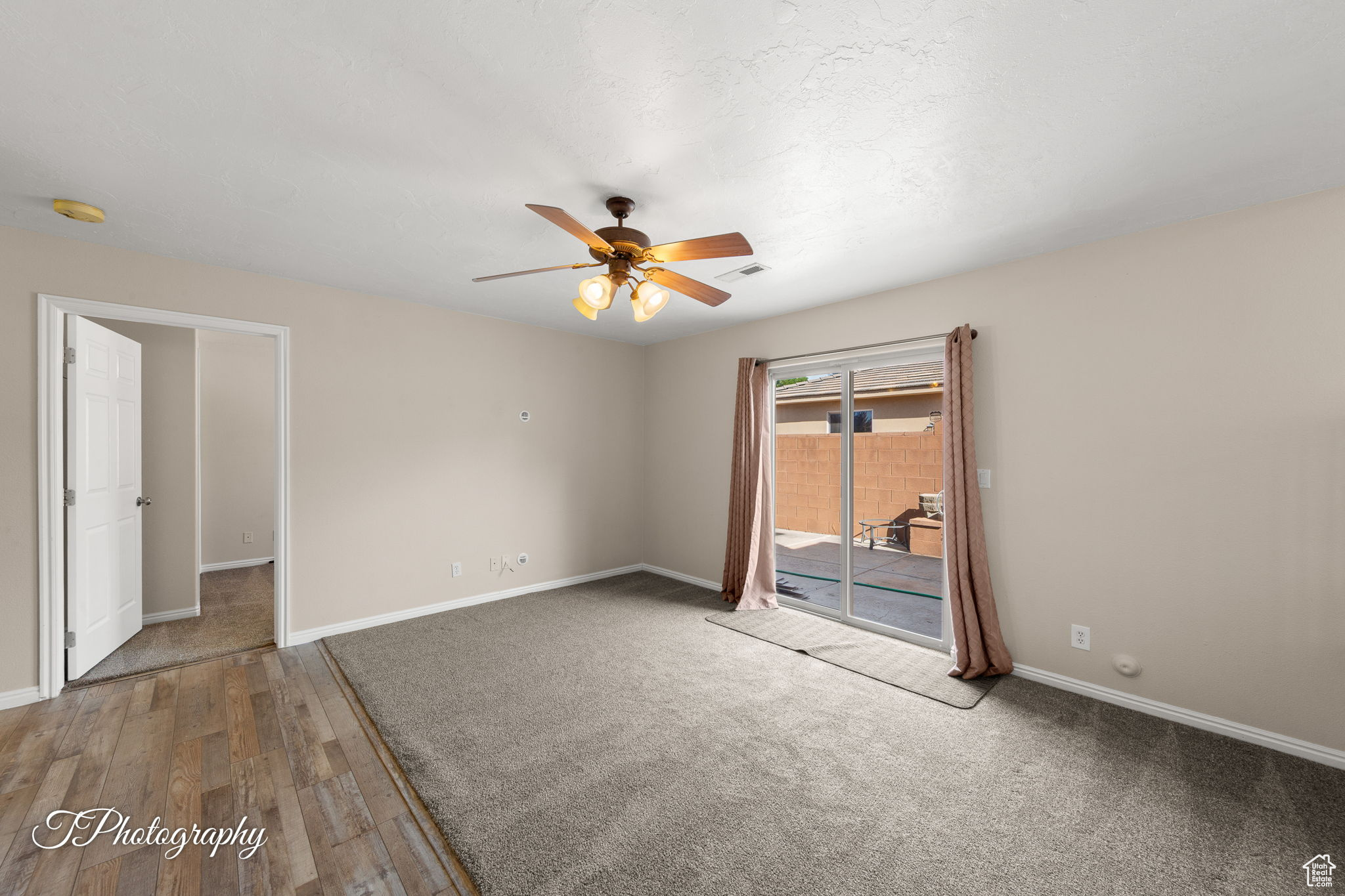 property viewer photo 6