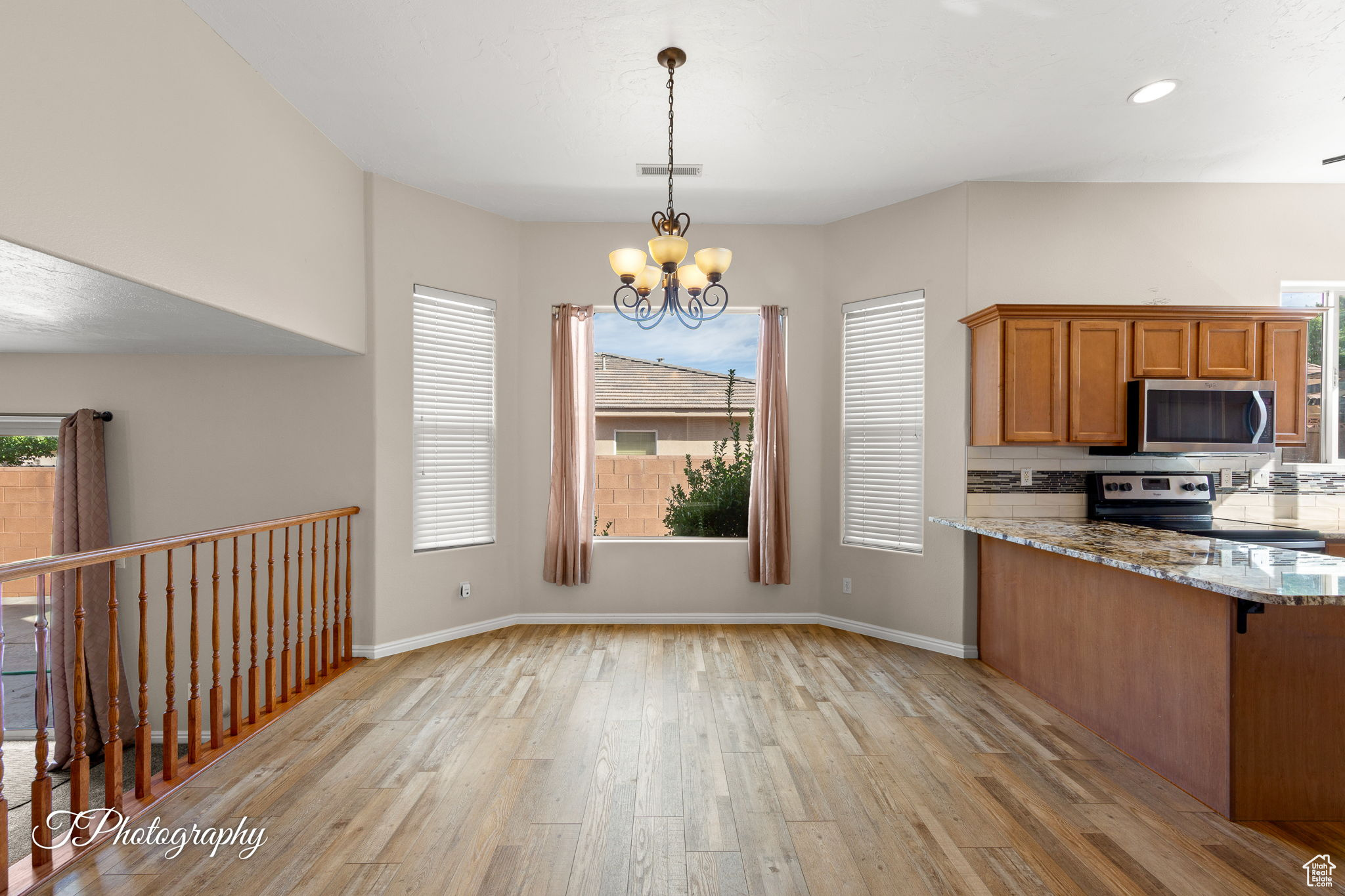 property viewer photo 9