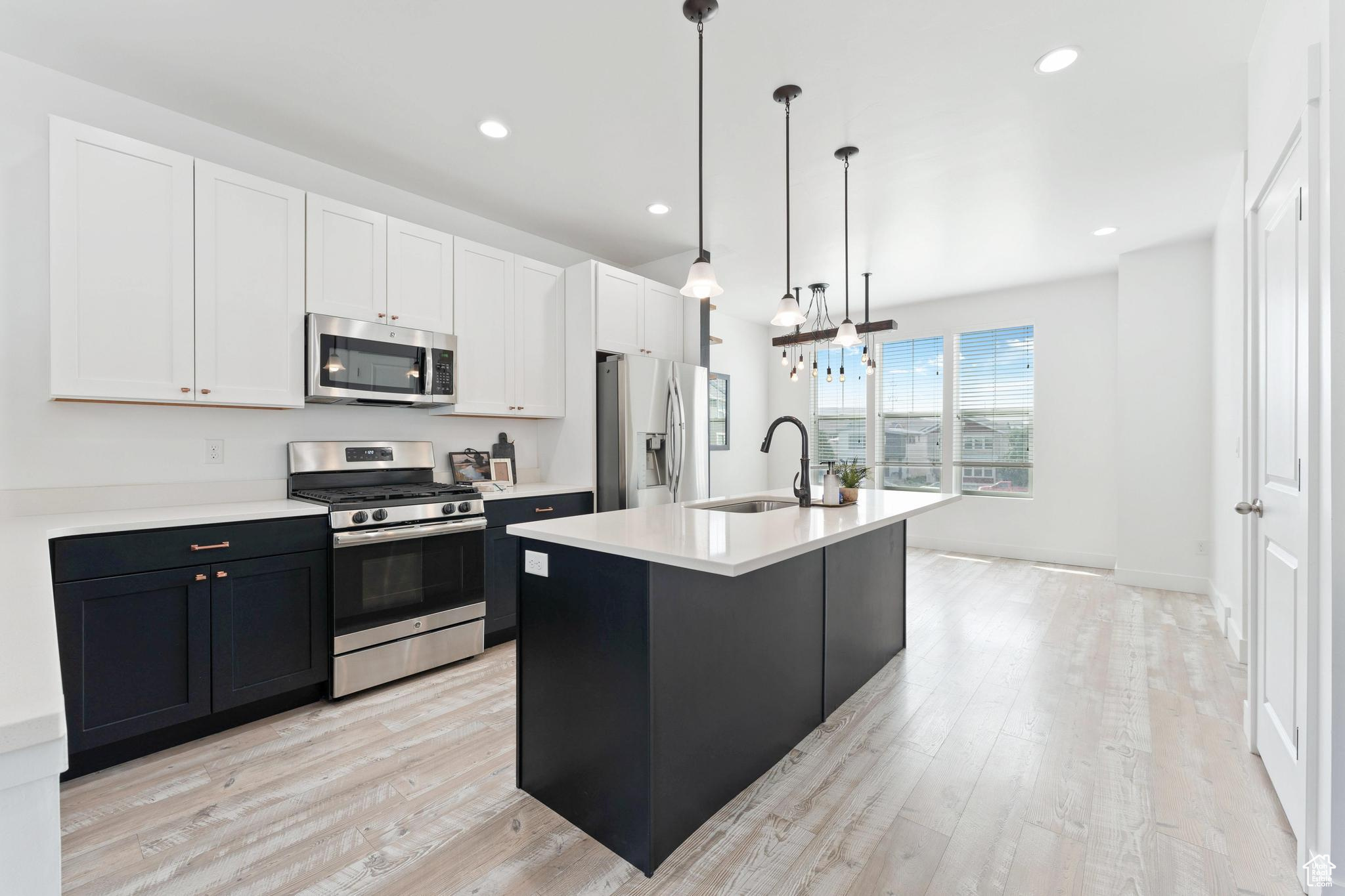 property viewer photo 1