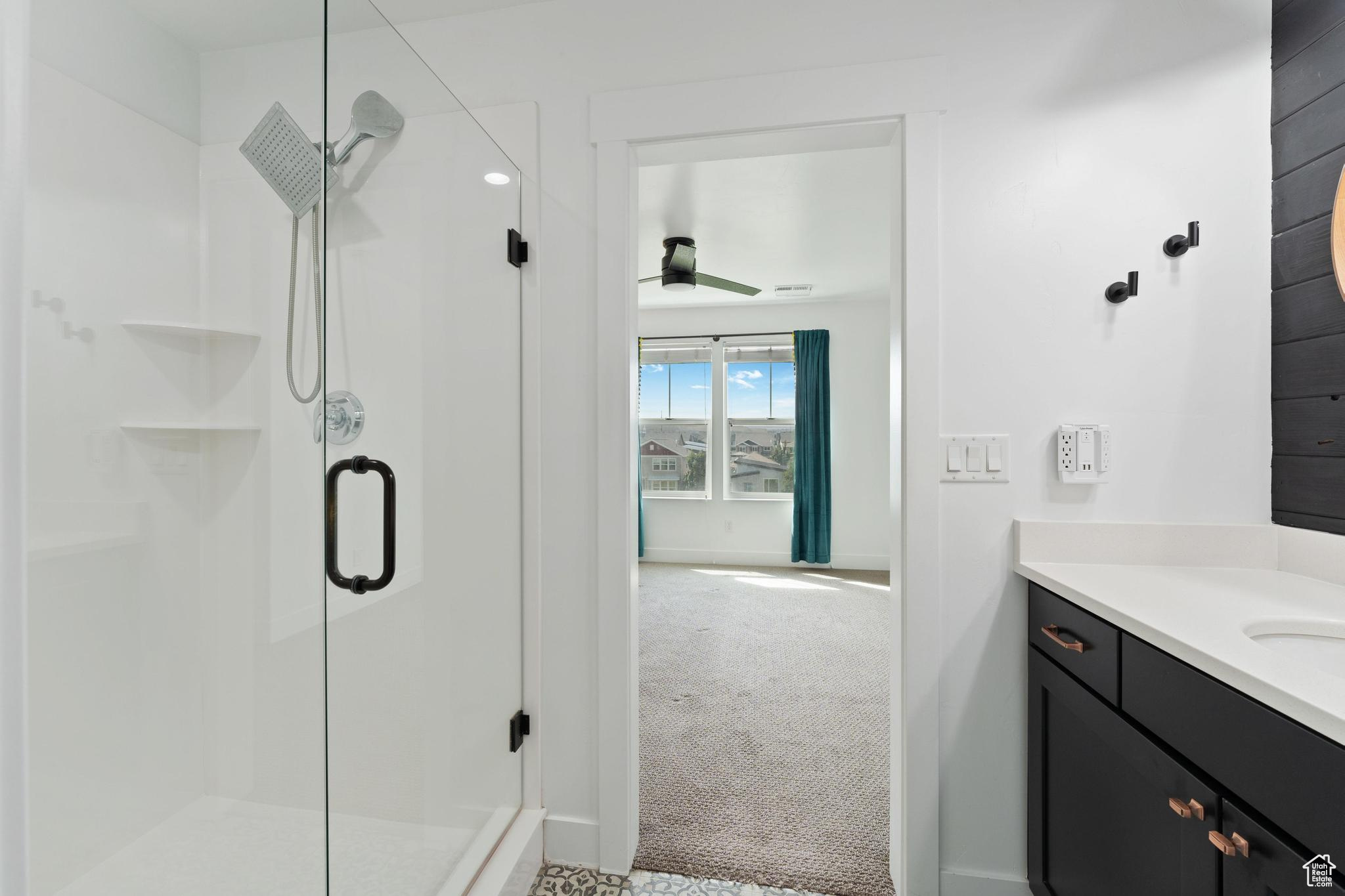property viewer photo 12