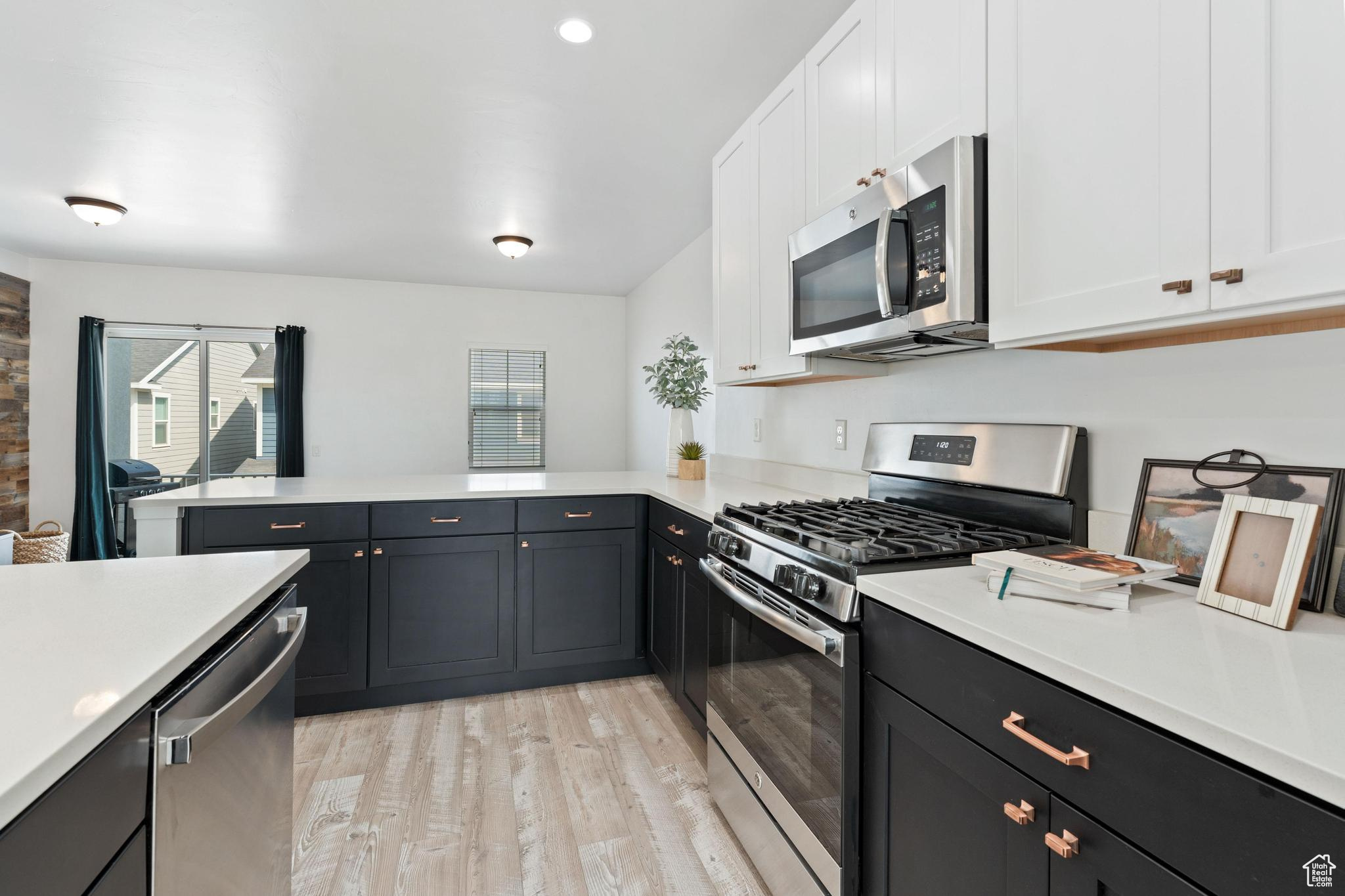 property viewer photo 2