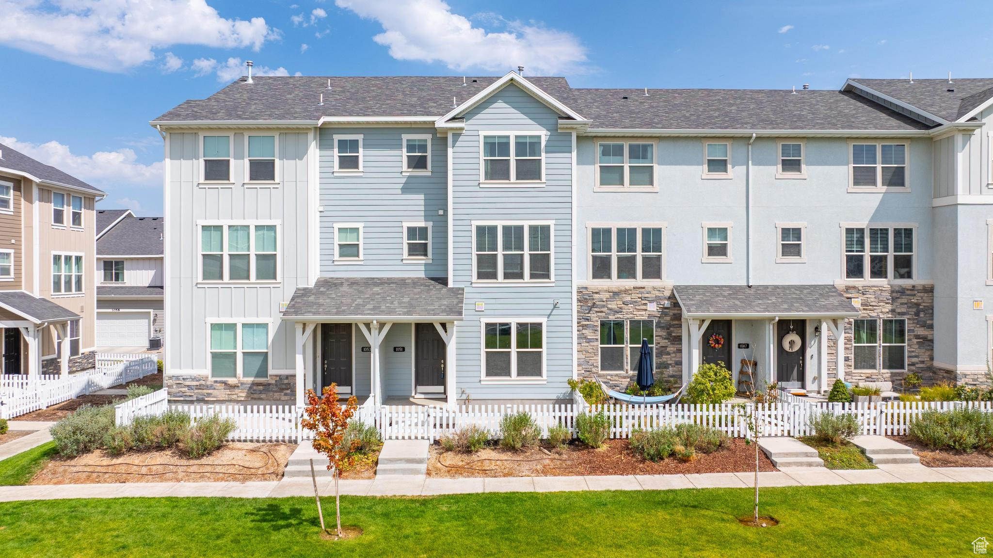 property viewer photo 20