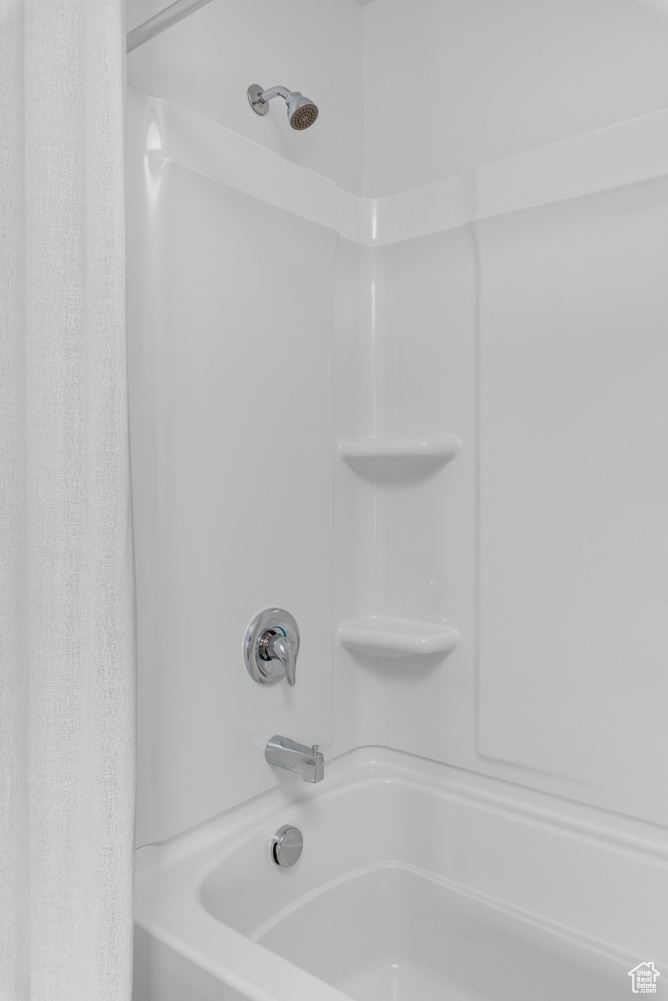 property viewer photo 18