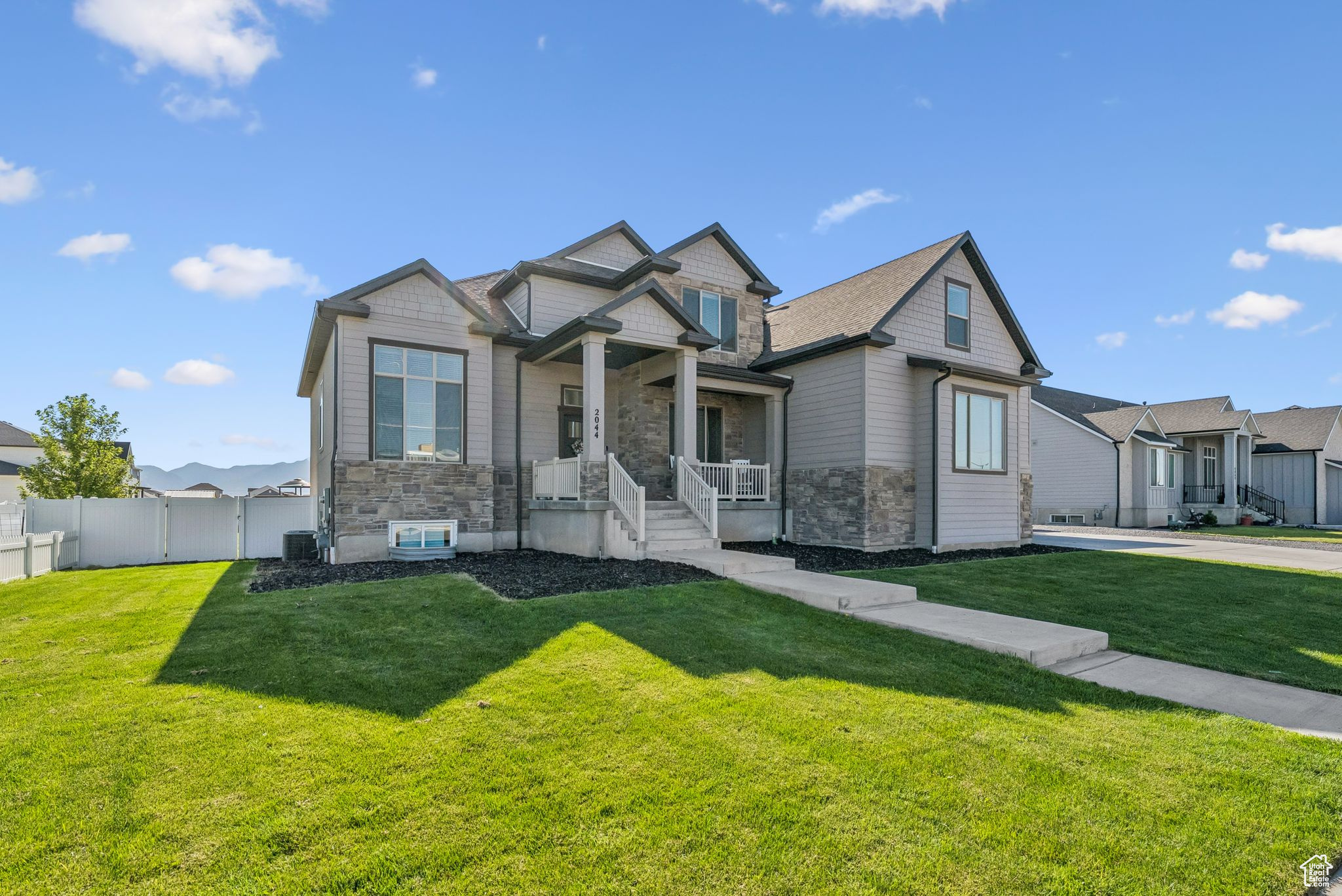 main property photo 47