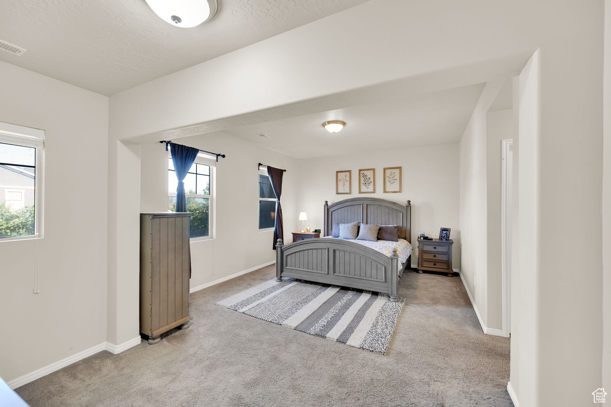 property viewer photo 16