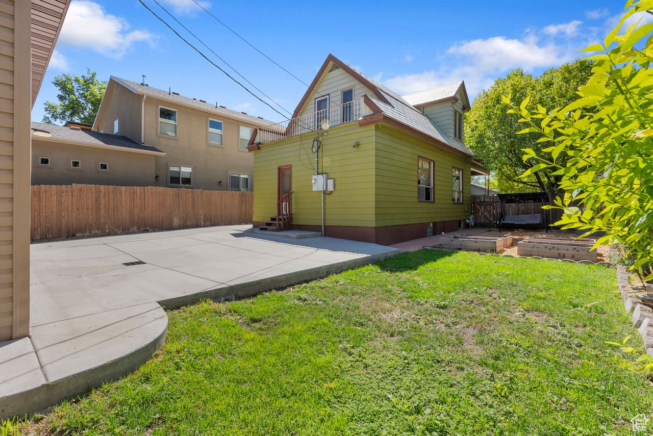 main property photo 27