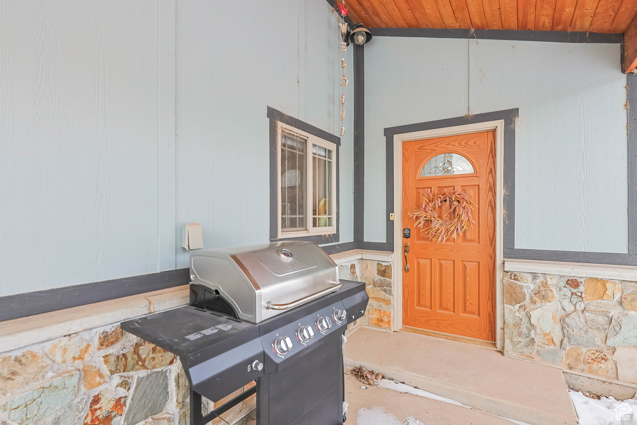 main property photo 38