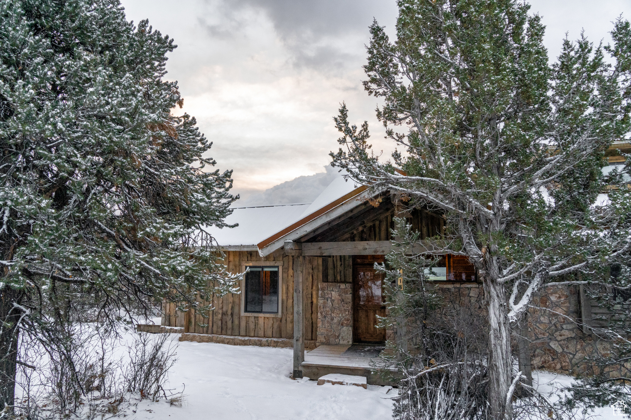 main property photo 39