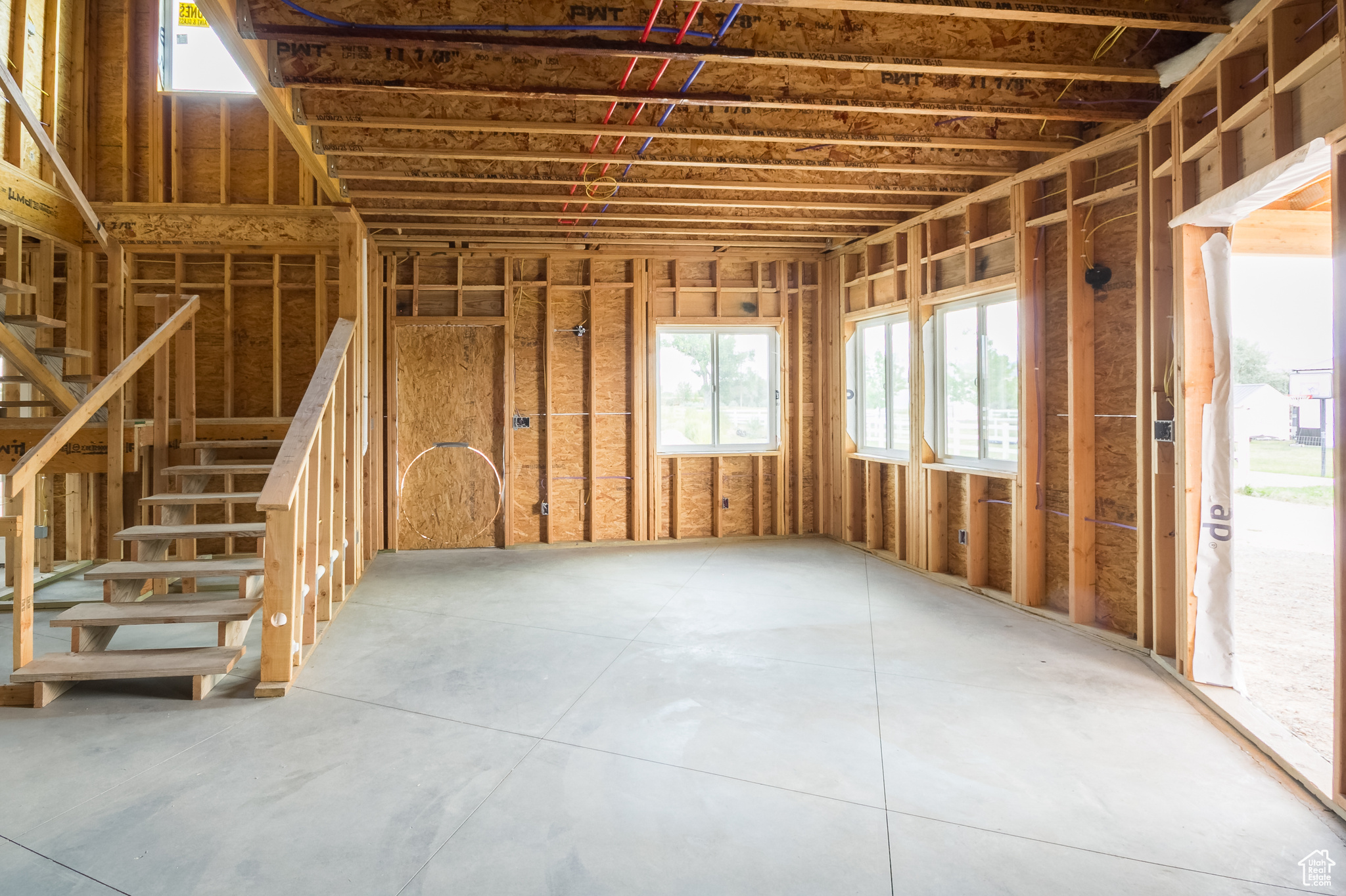 main property photo 11