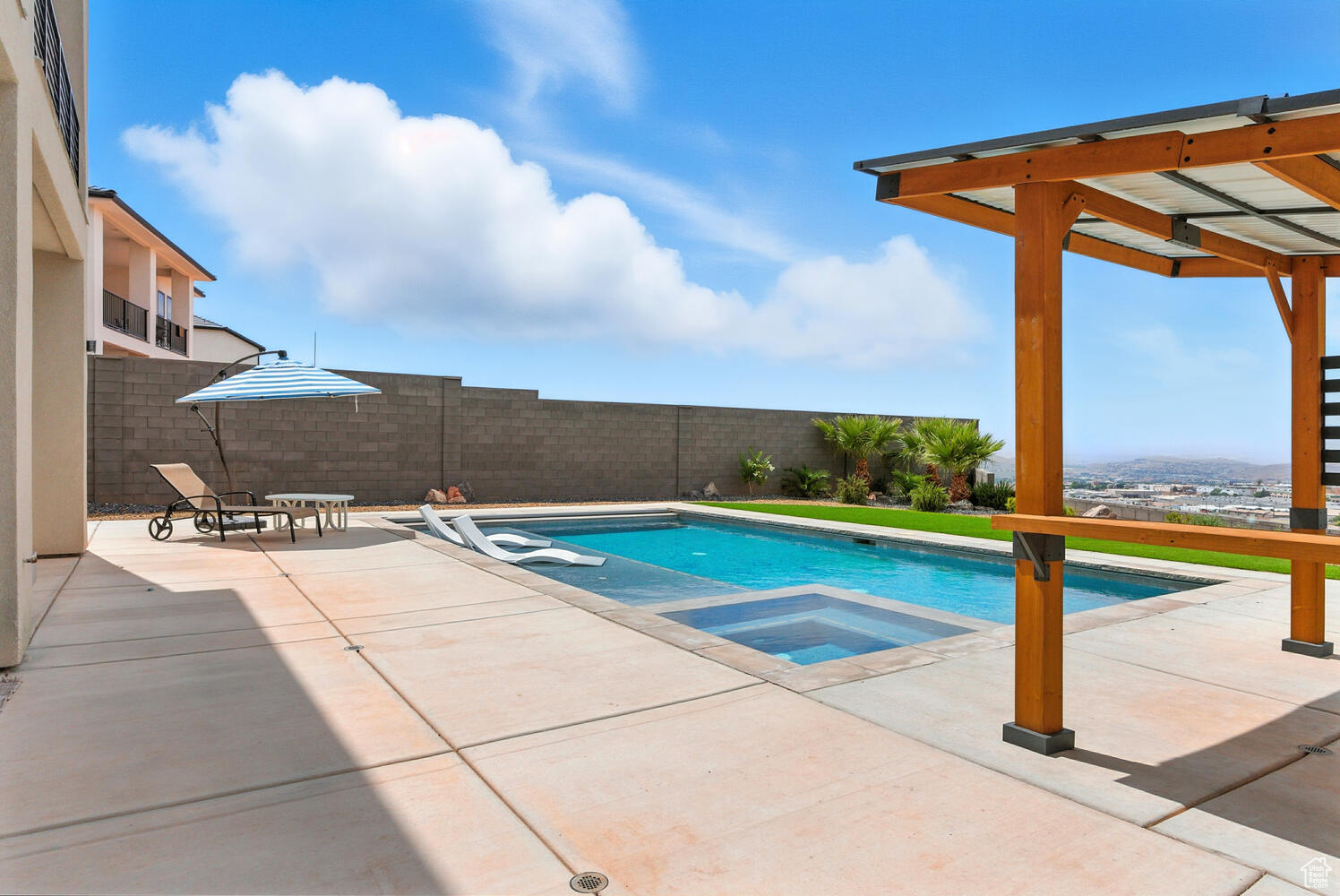 main property photo 59