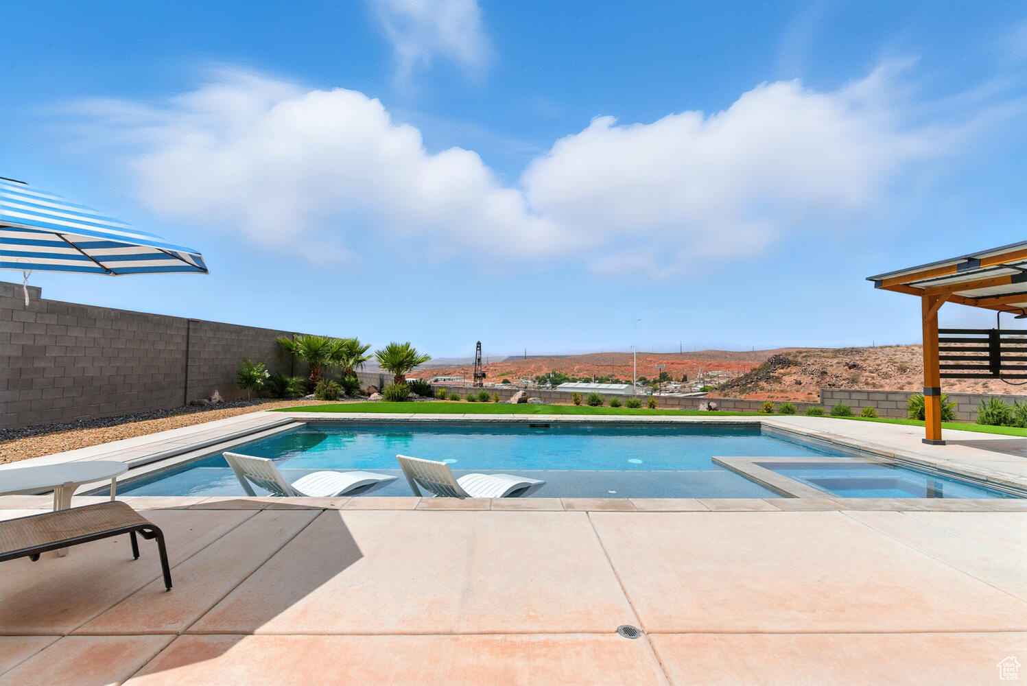 main property photo 60