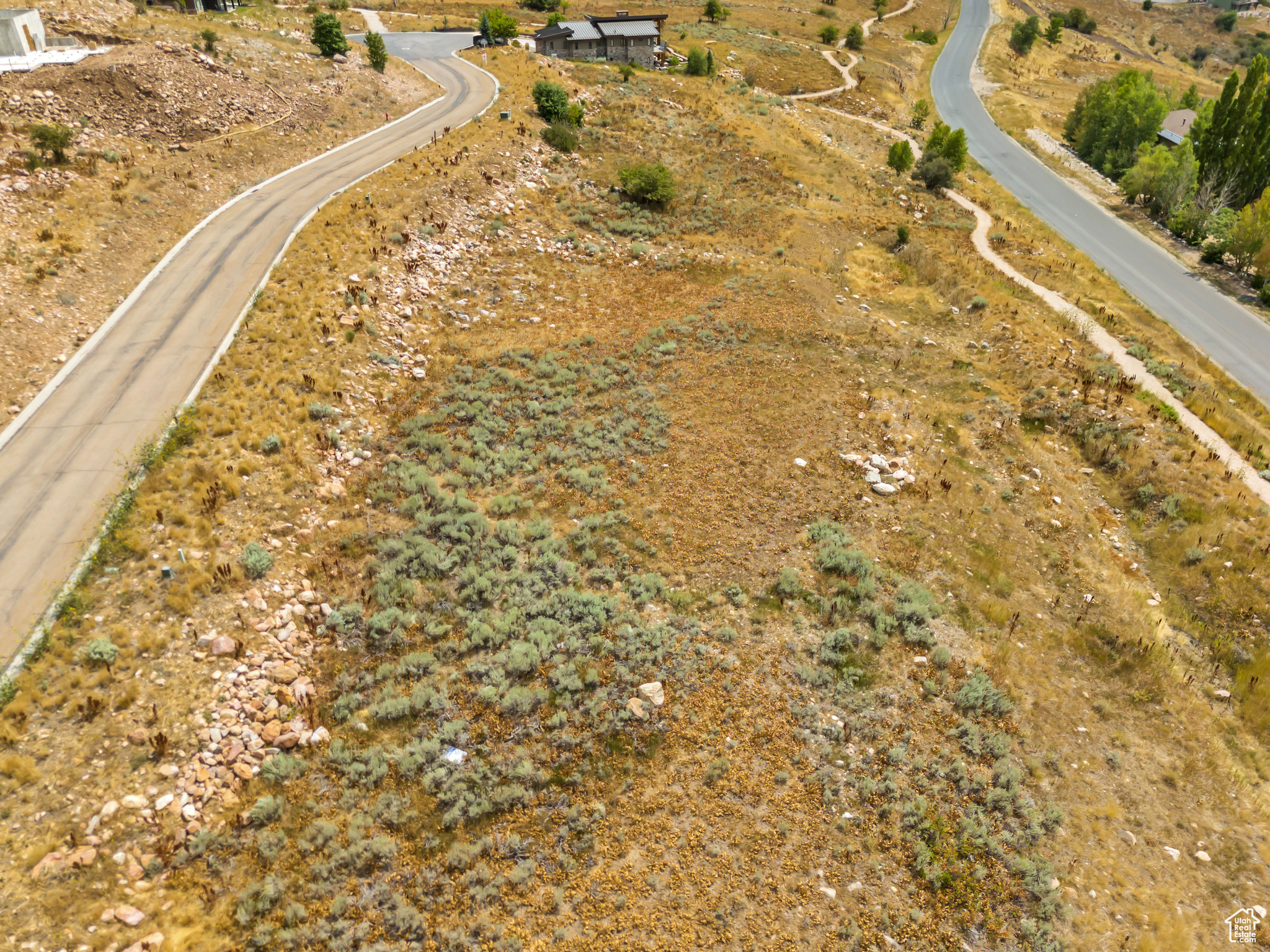 main property photo 12
