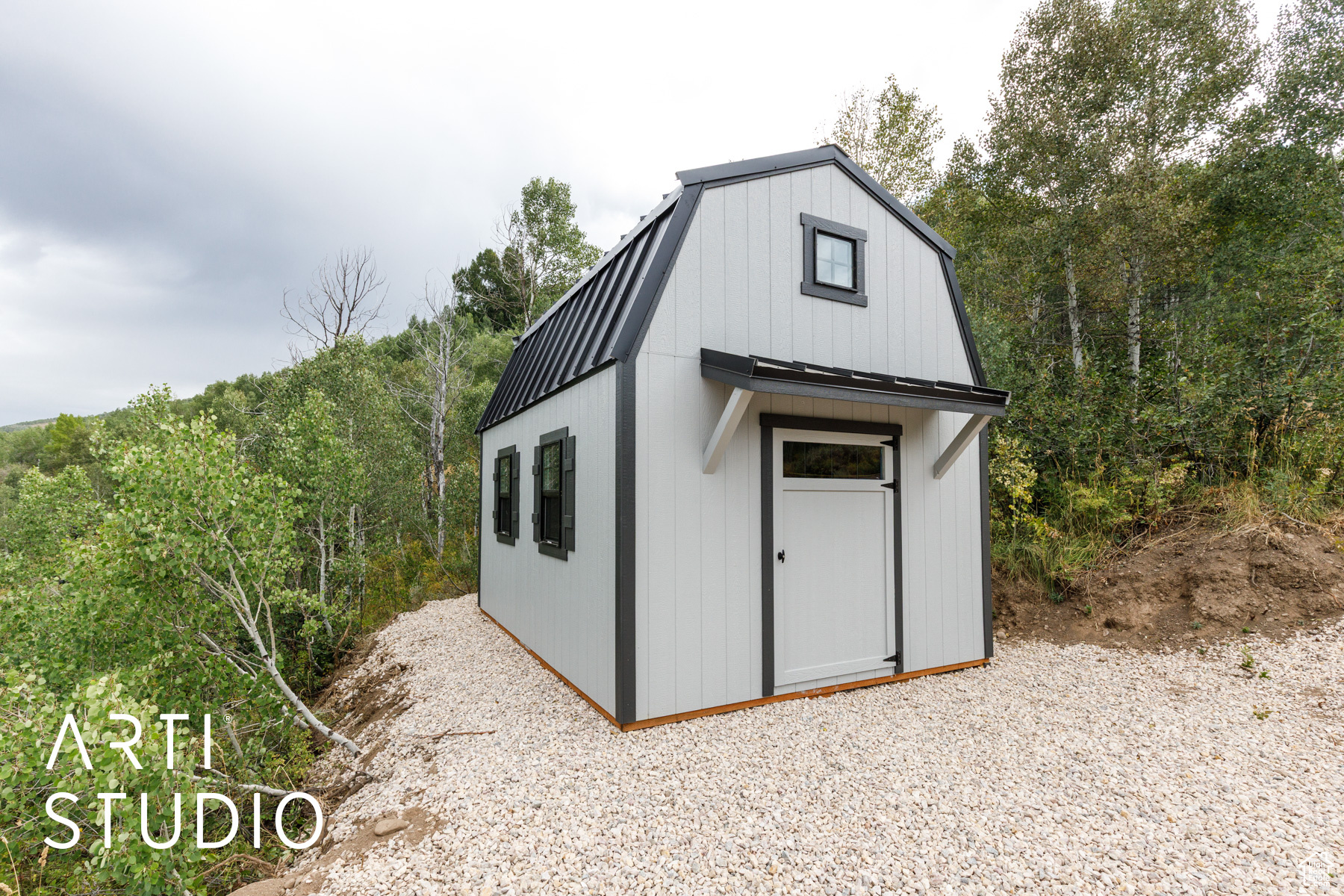 main property photo 12