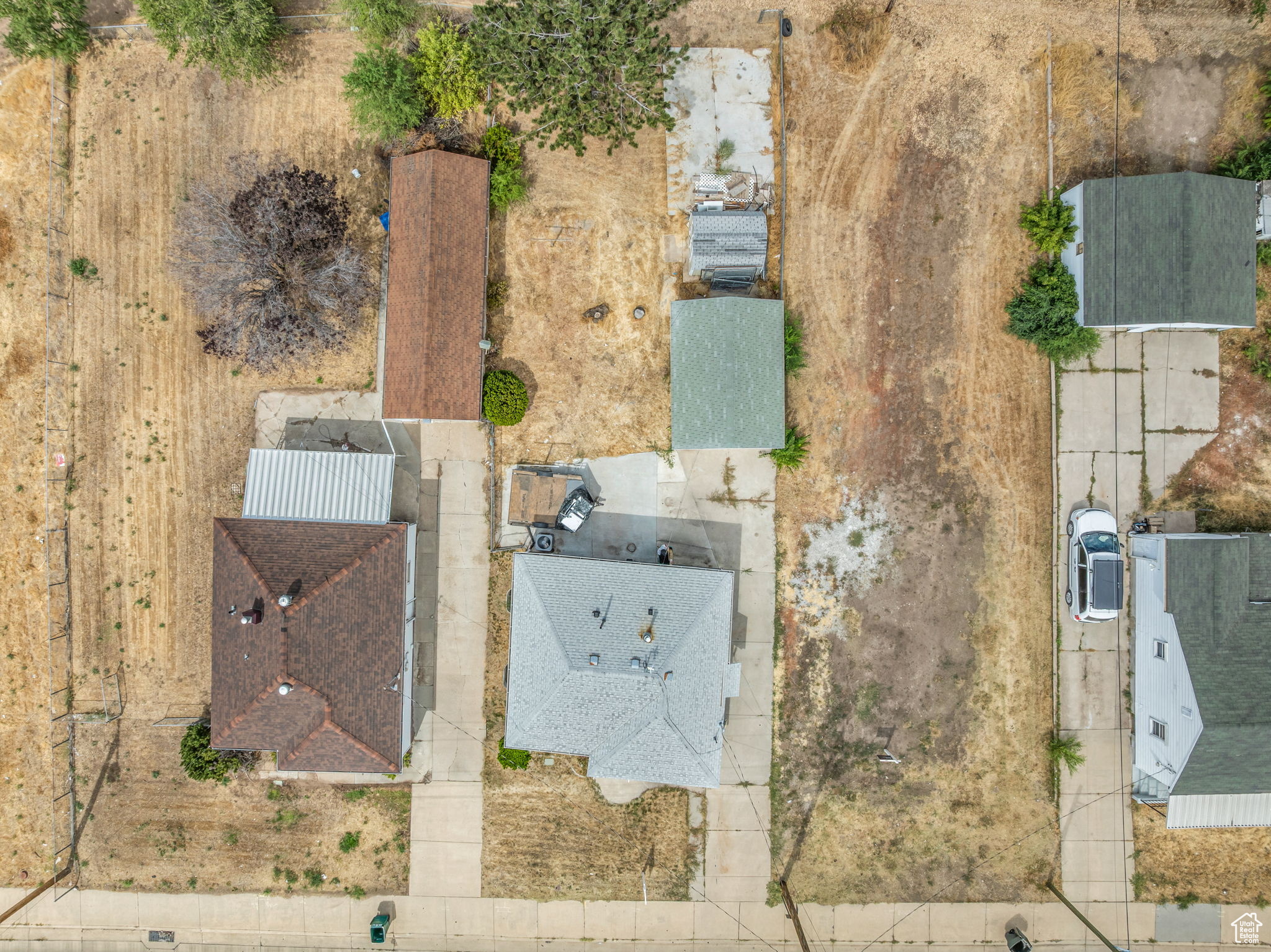 main property photo 14