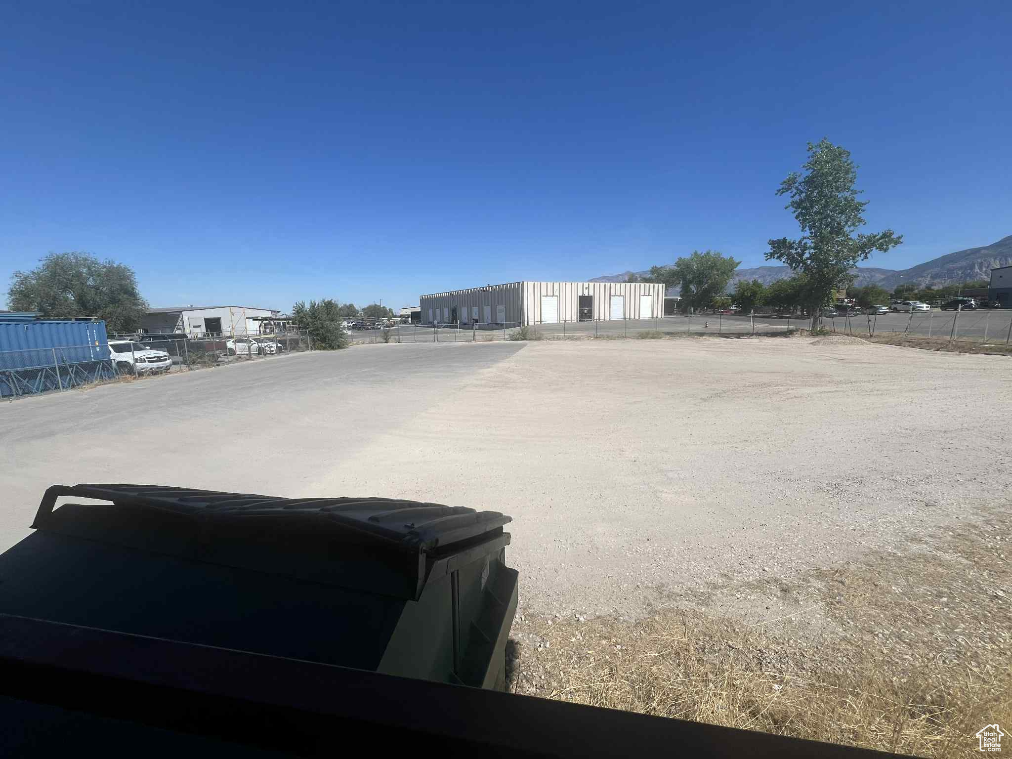 main property photo 21