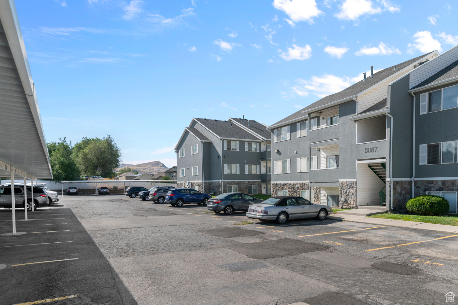 property viewer photo 17
