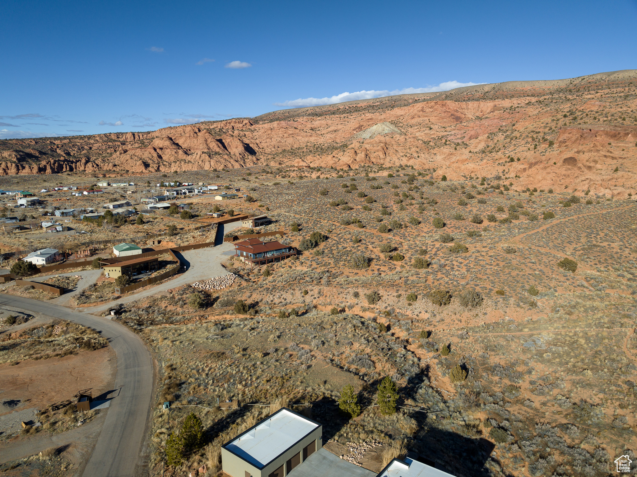 main property photo 9
