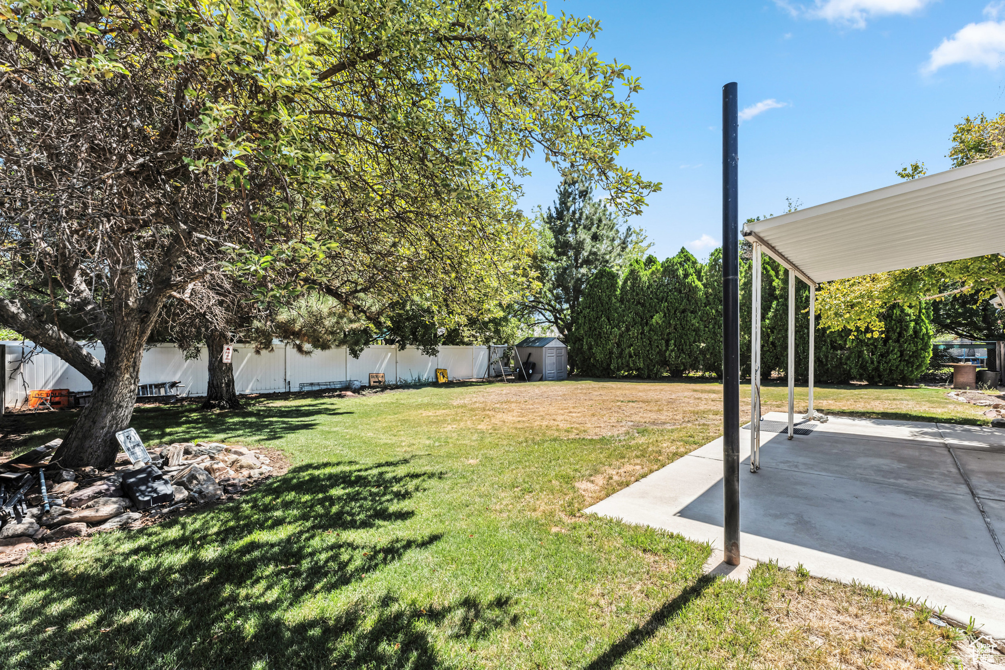 main property photo 24