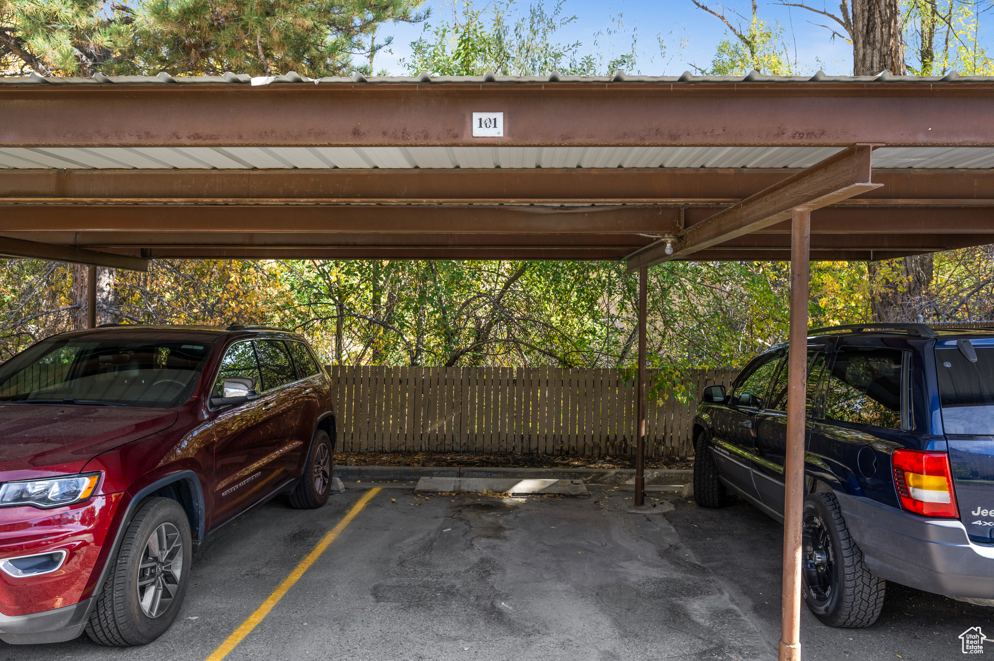 main property photo 13