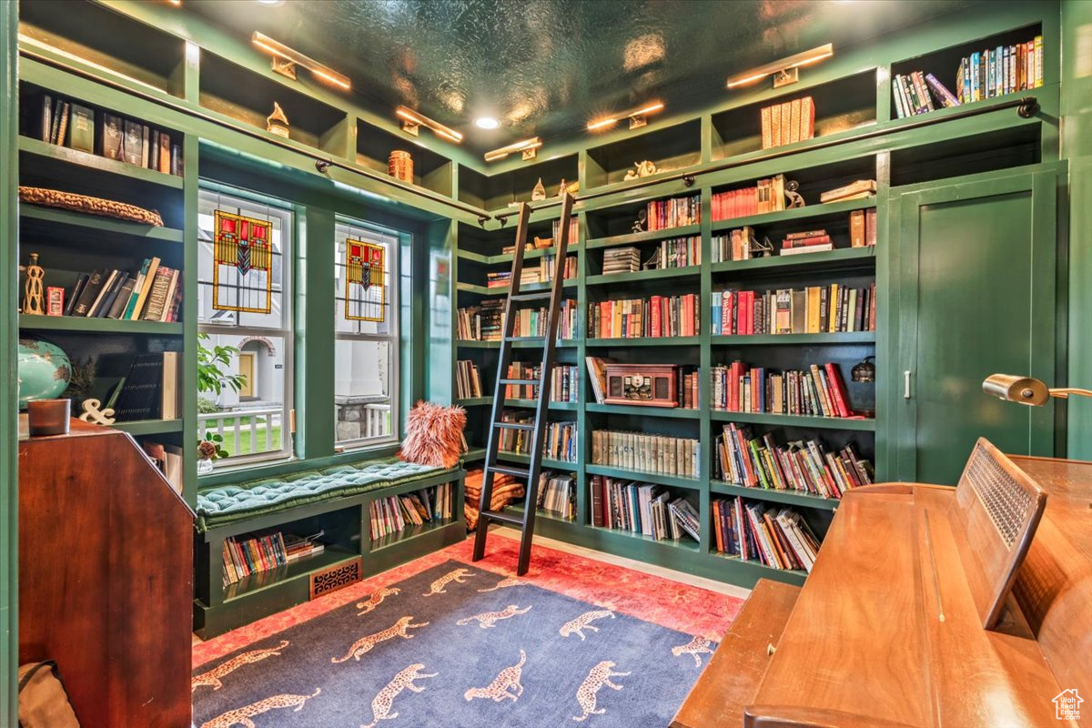 property viewer photo 6