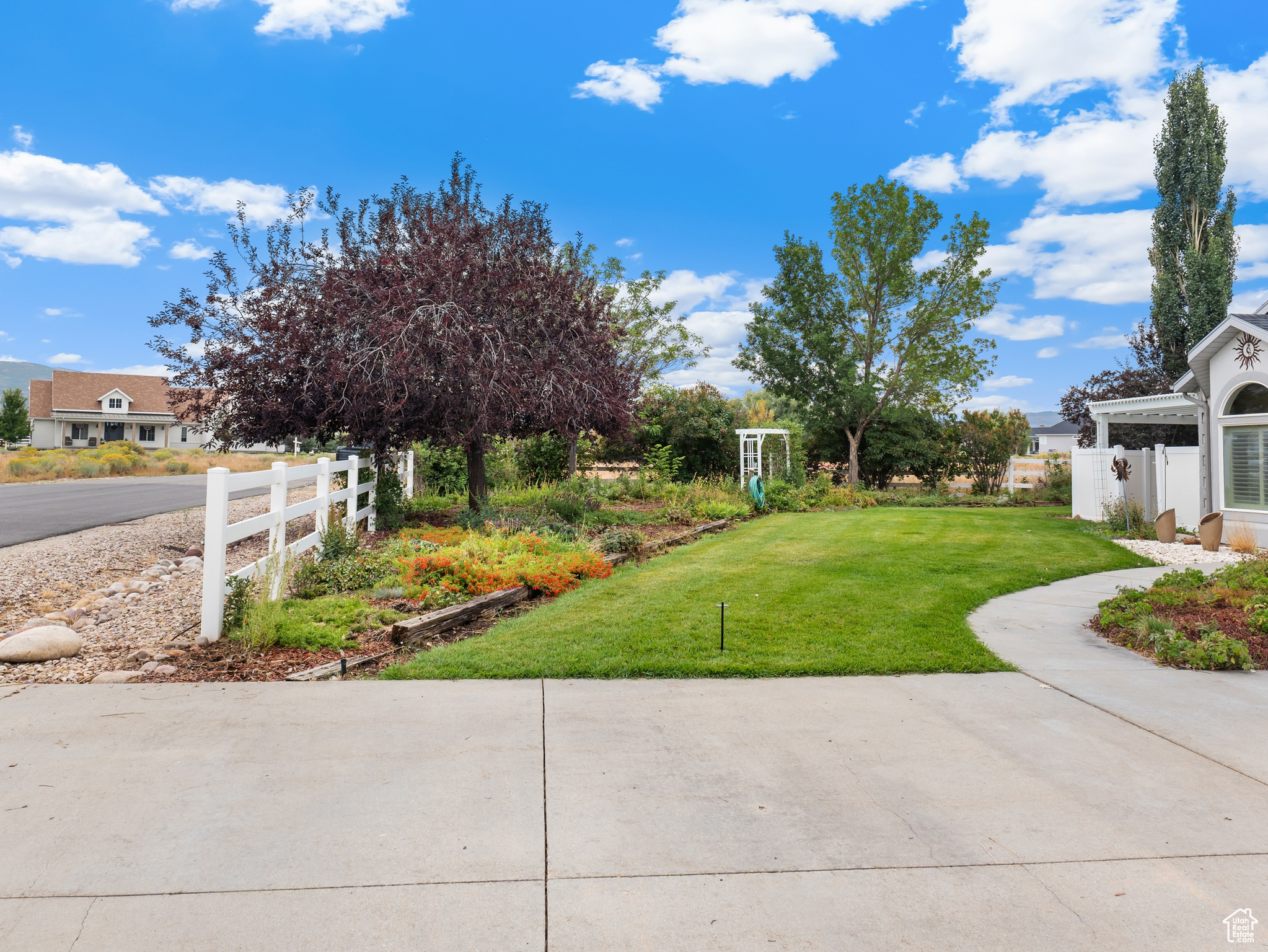main property photo 49