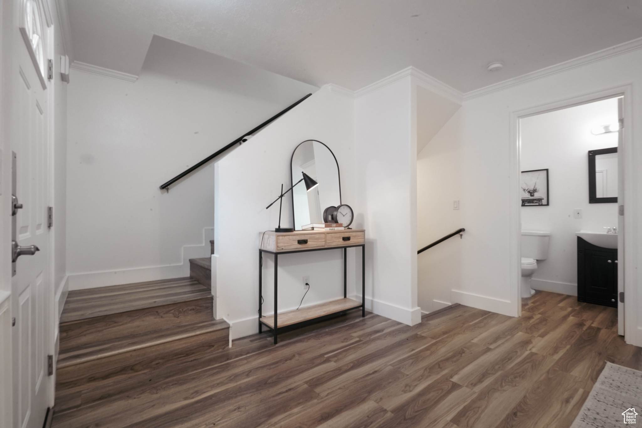 property viewer photo 4