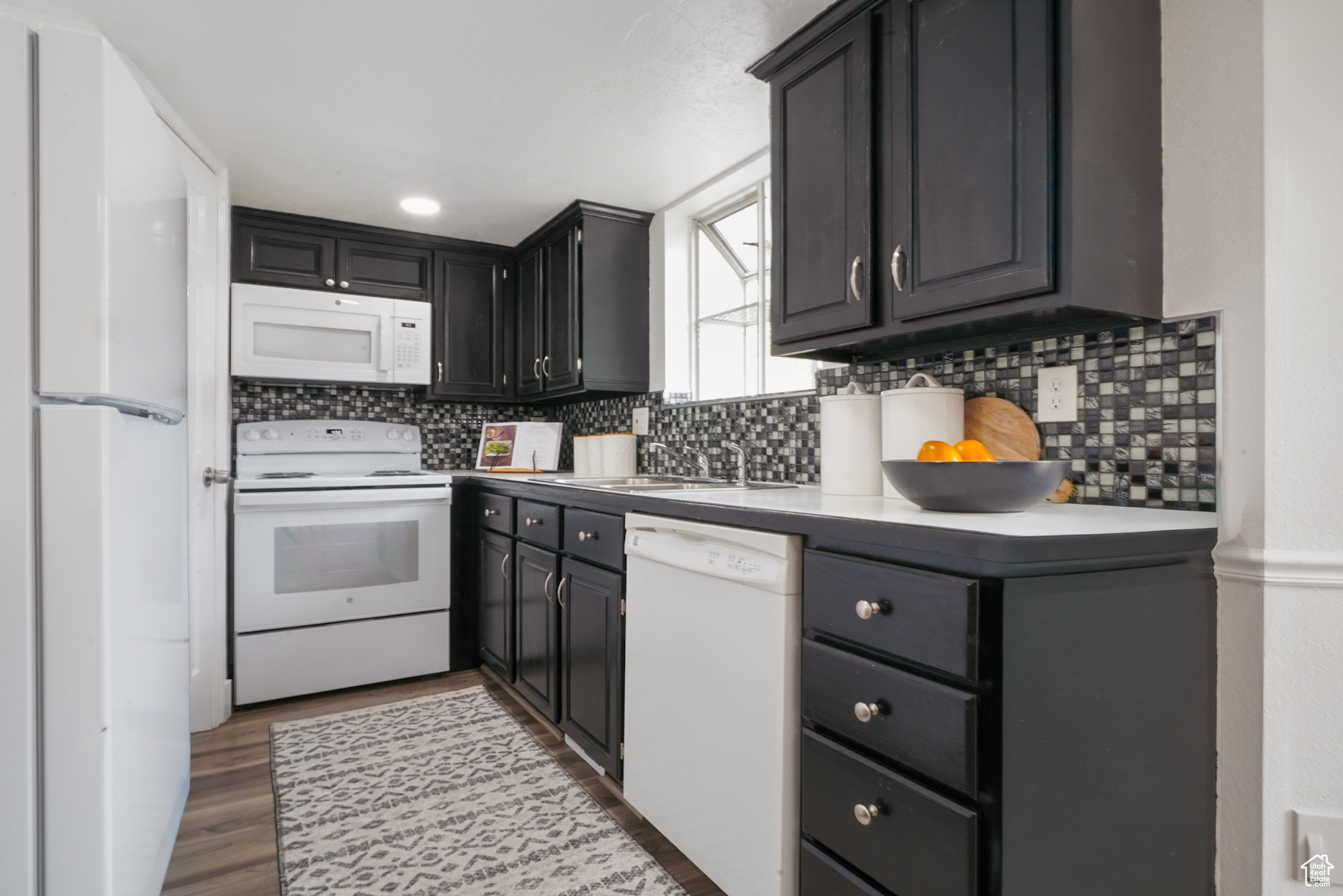 property viewer photo 7