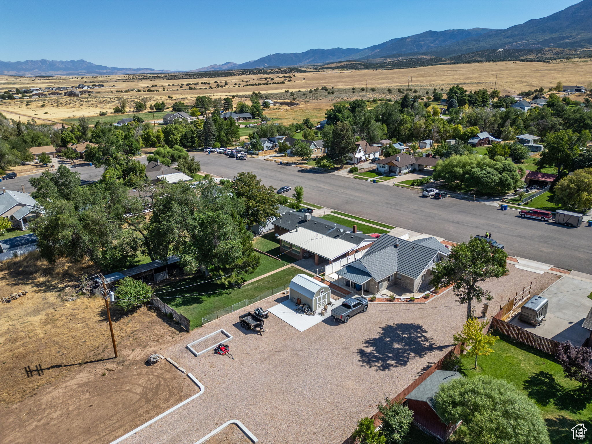 main property photo 41