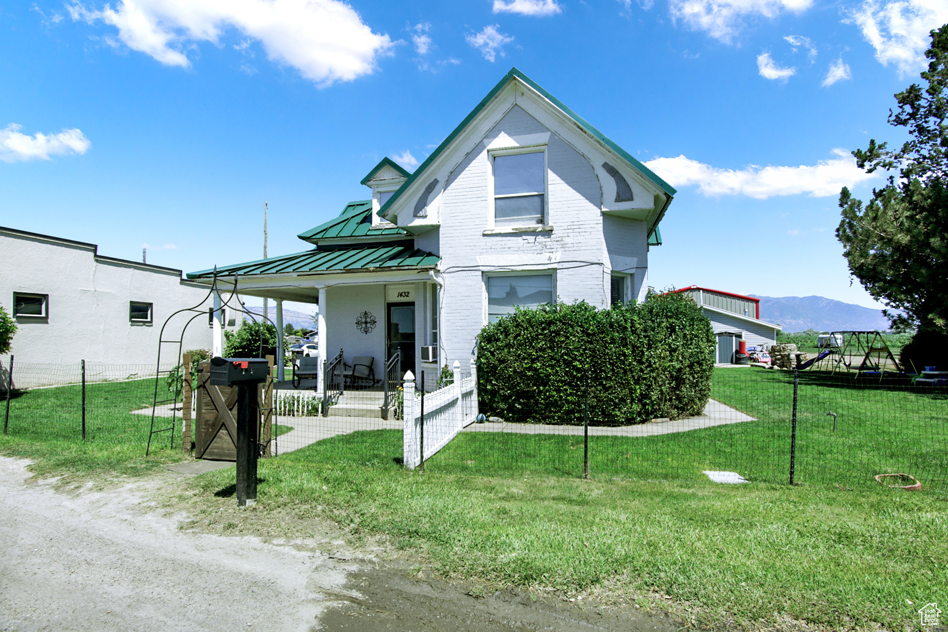 main property photo 20