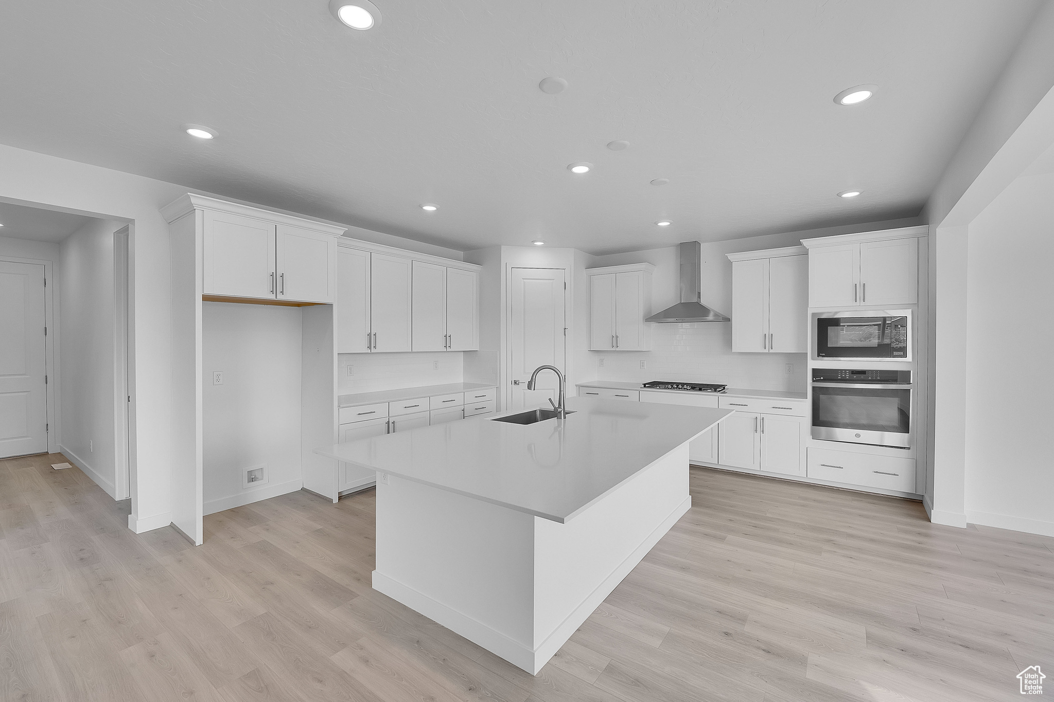property viewer photo 3