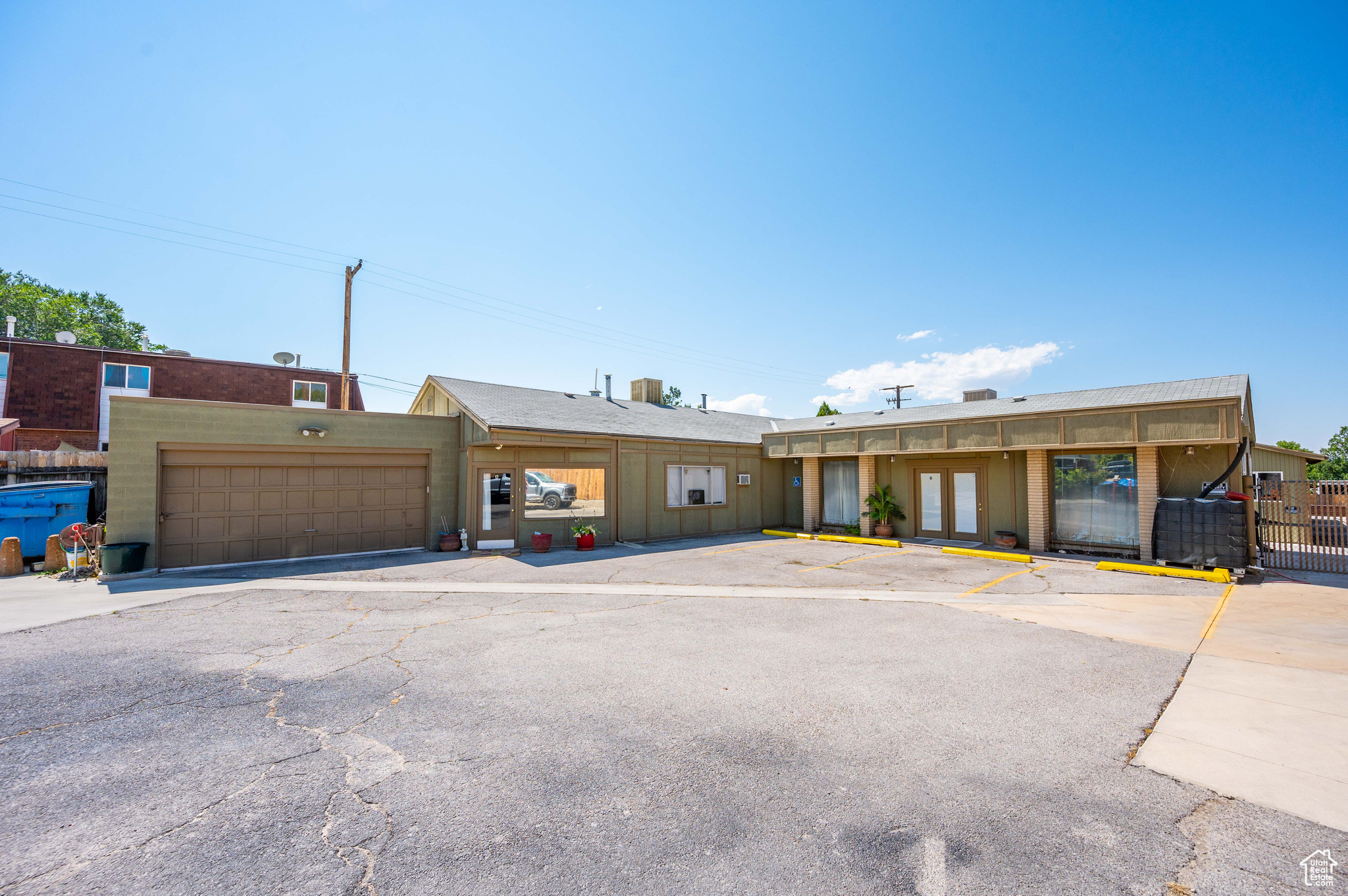 main property photo 7
