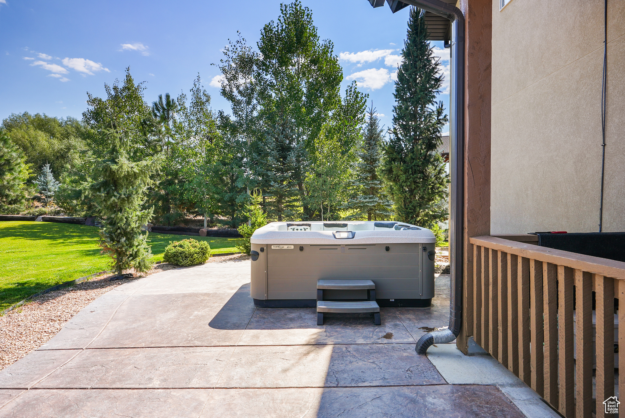 main property photo 45
