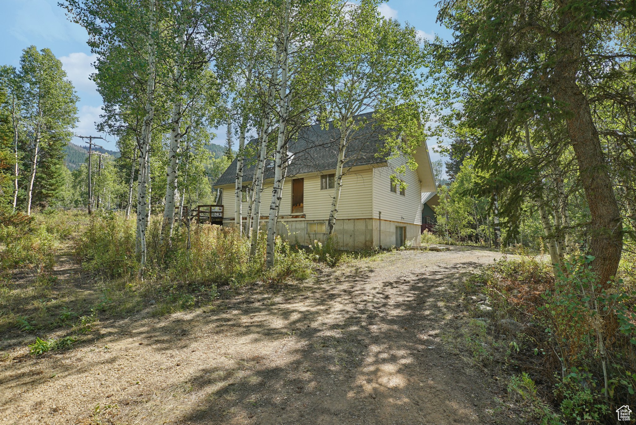 main property photo 34