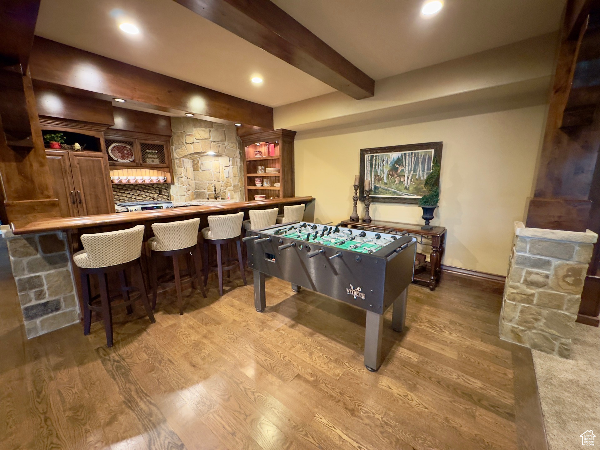 main property photo 50