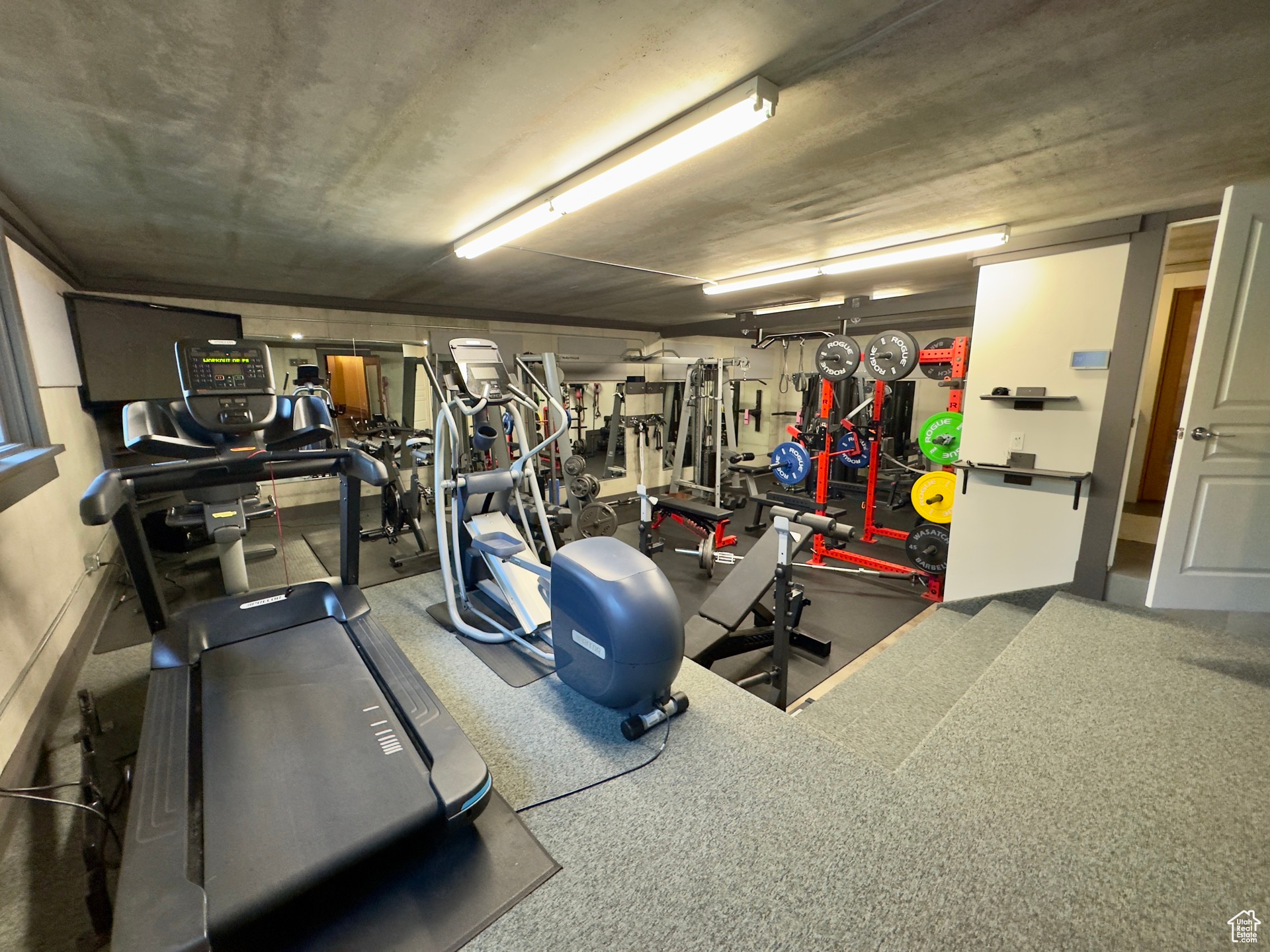 main property photo 70