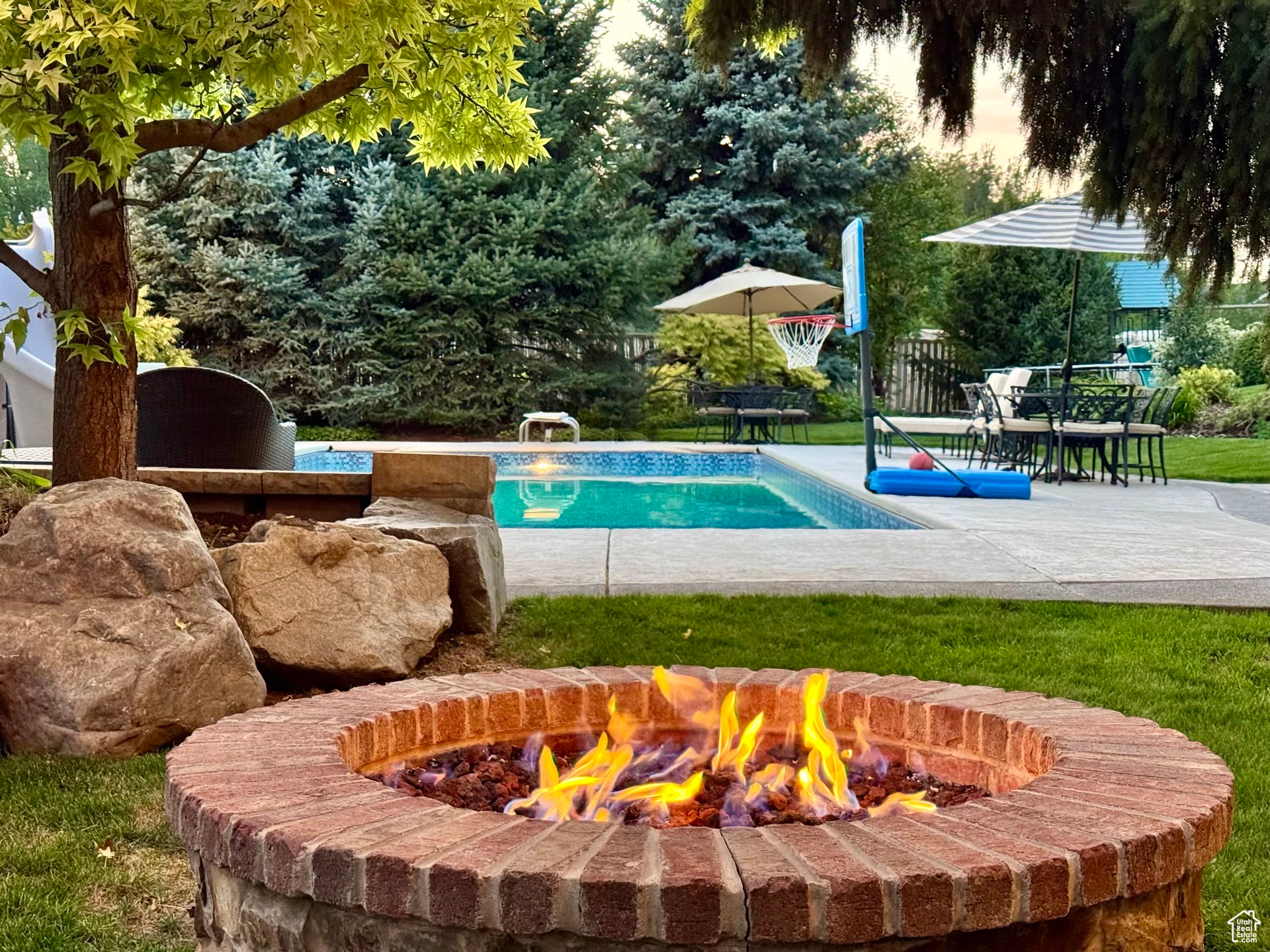 main property photo 89