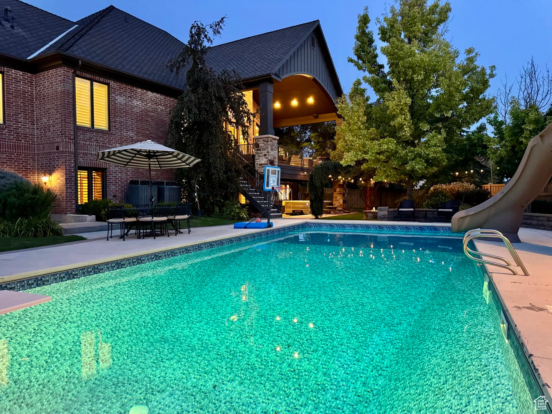 main property photo 90