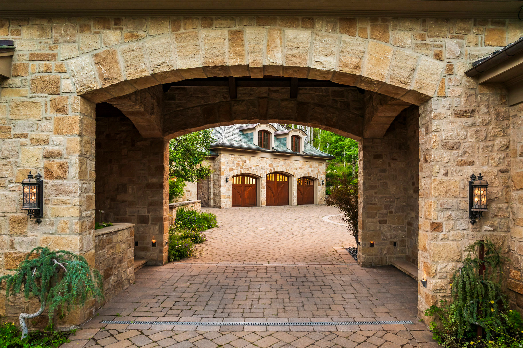main property photo 73
