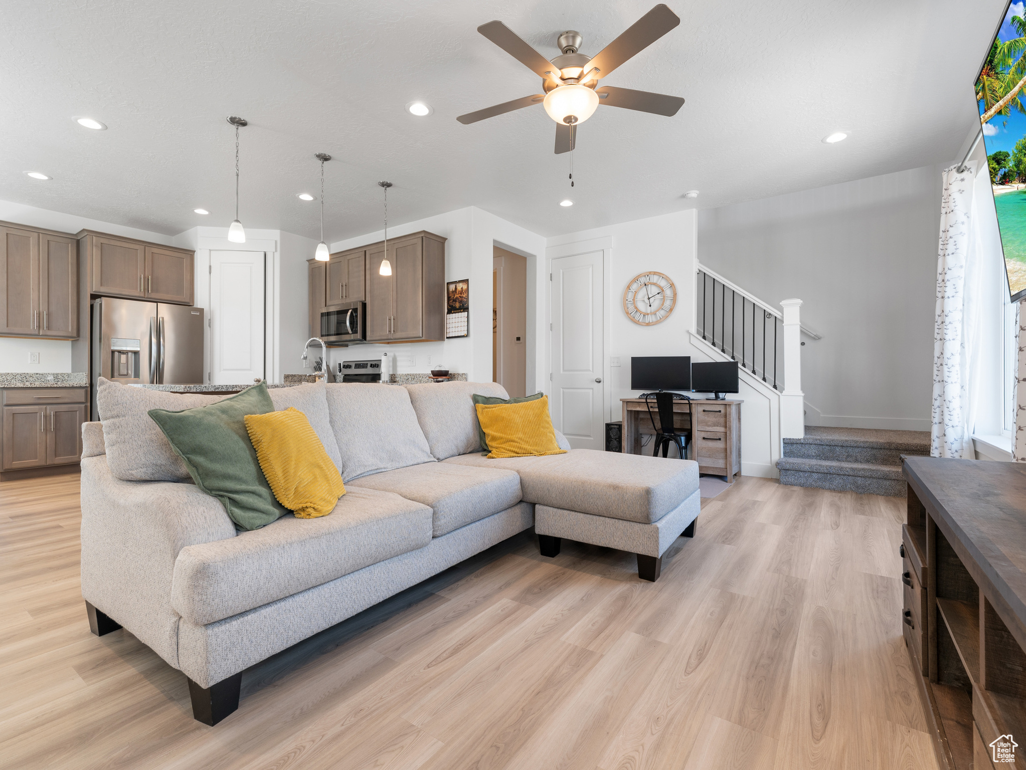 property viewer photo 17