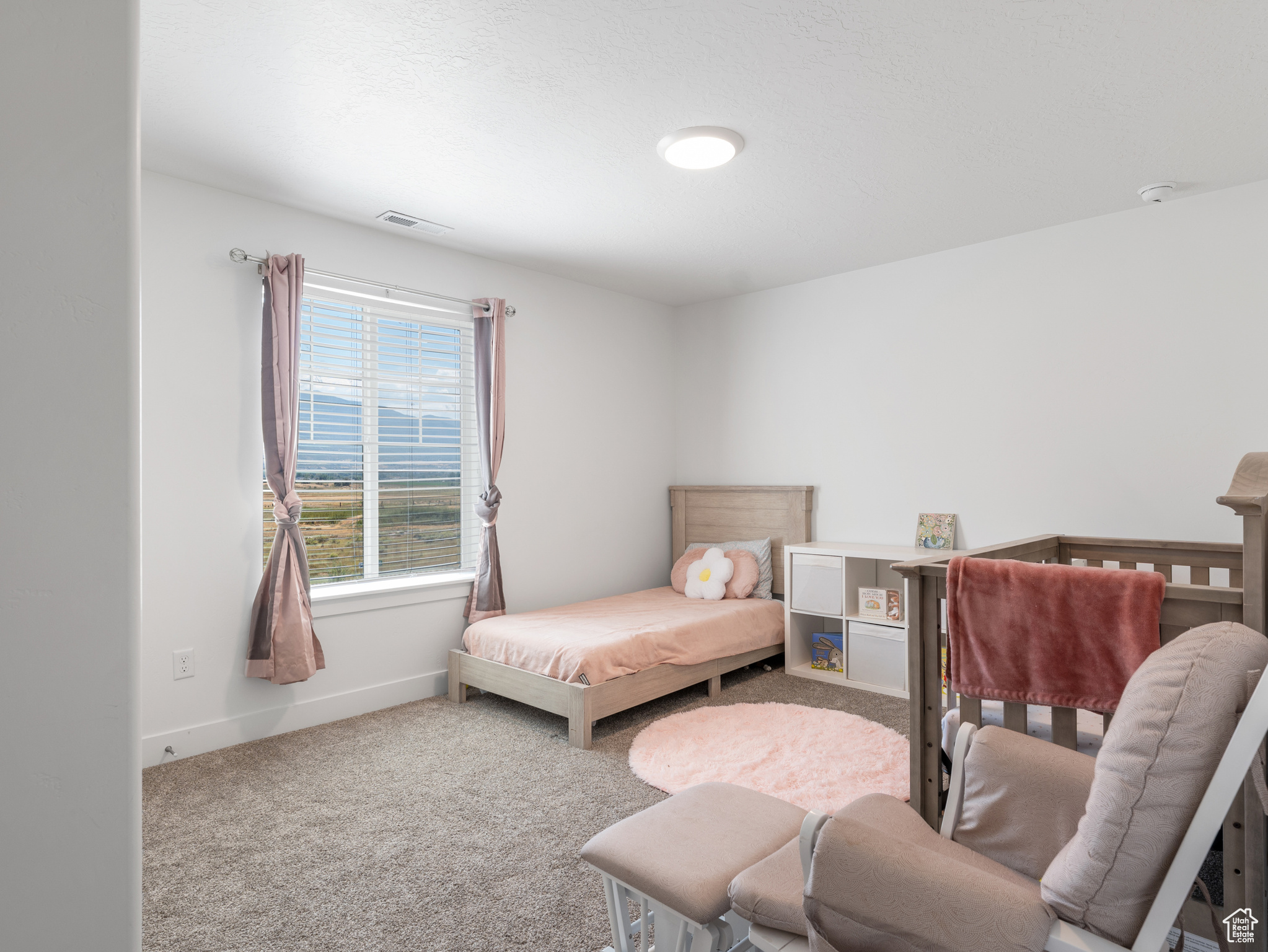 property viewer photo 25